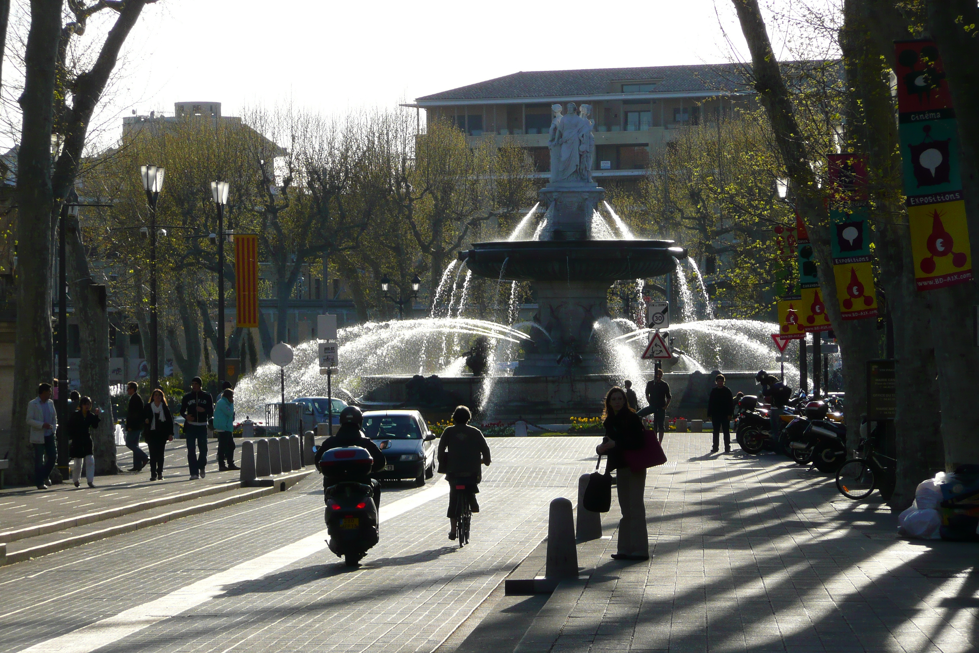 รูปถ่าย ฝรั่งเศส(France) แอ็กซ์-อ็อง-โพรว็องส์(Aix en Provence) ถนนมีราโบ(Cours Mirabeau) 2008-04 22