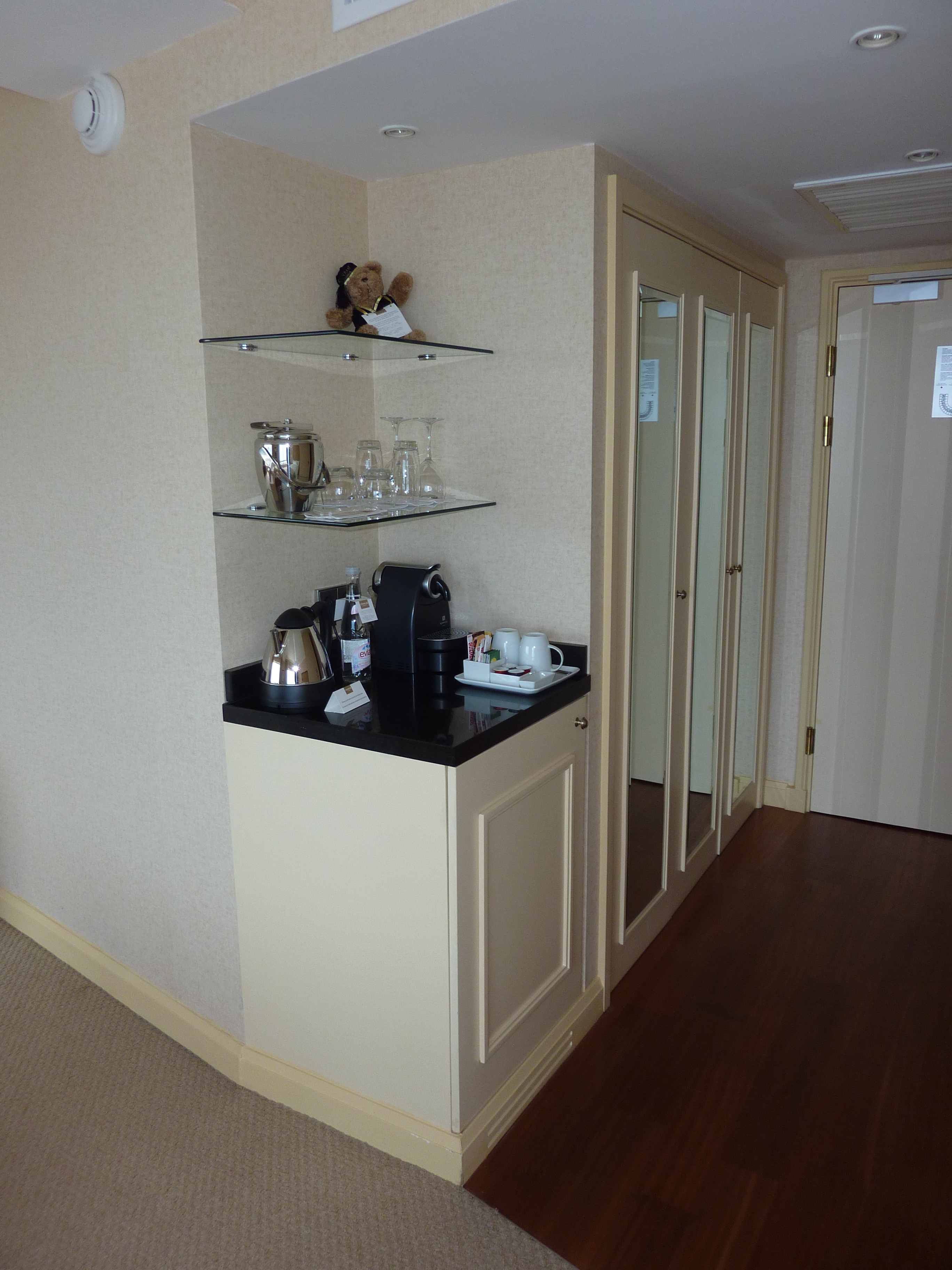 รูปถ่าย ตุรกี(Turkey) อิสตันบูล(Istanbul) โรงแรมคอนราด(Conrad Hotel) 2009-06 23