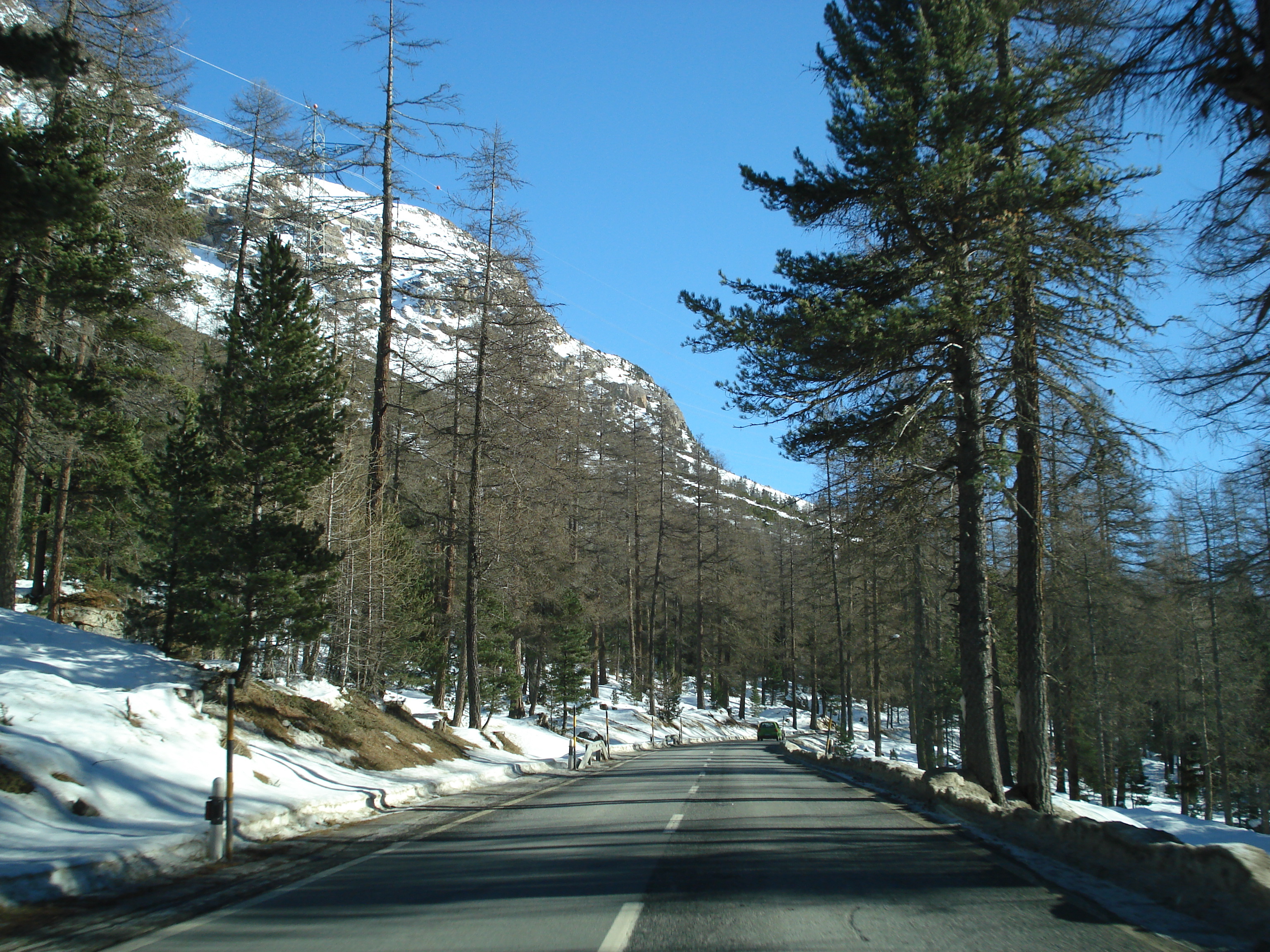 รูปถ่าย สวิสเซอร์แลนด์(Switzerland) จากปอนเตรซีนาไปลาโกเบียนโก(From Pontresina to Lago Bianco) 2007-01 28