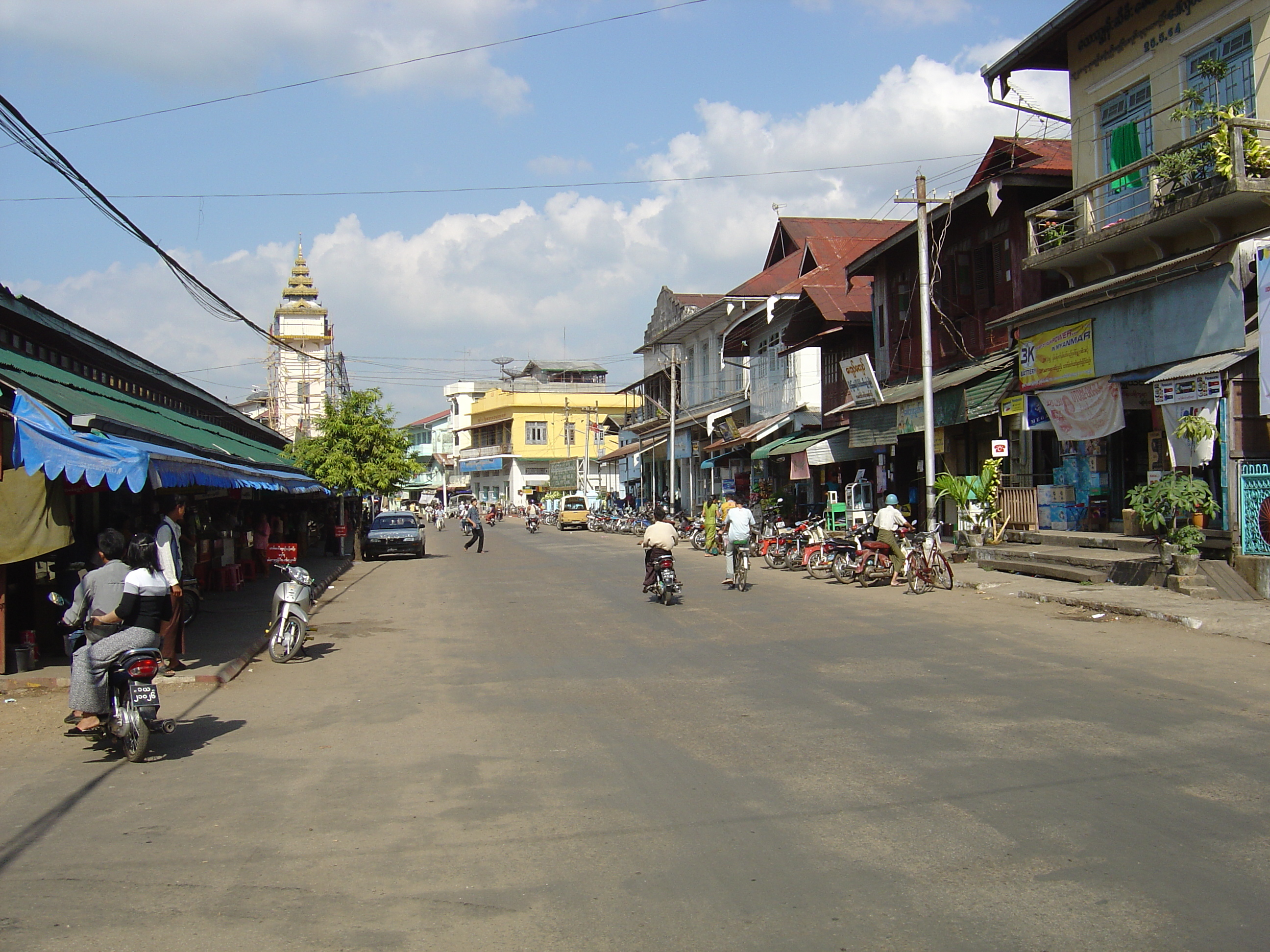 รูปถ่าย พม่า(Myanmar) มะริด(Myeik (Mergui)) 2005-01 171