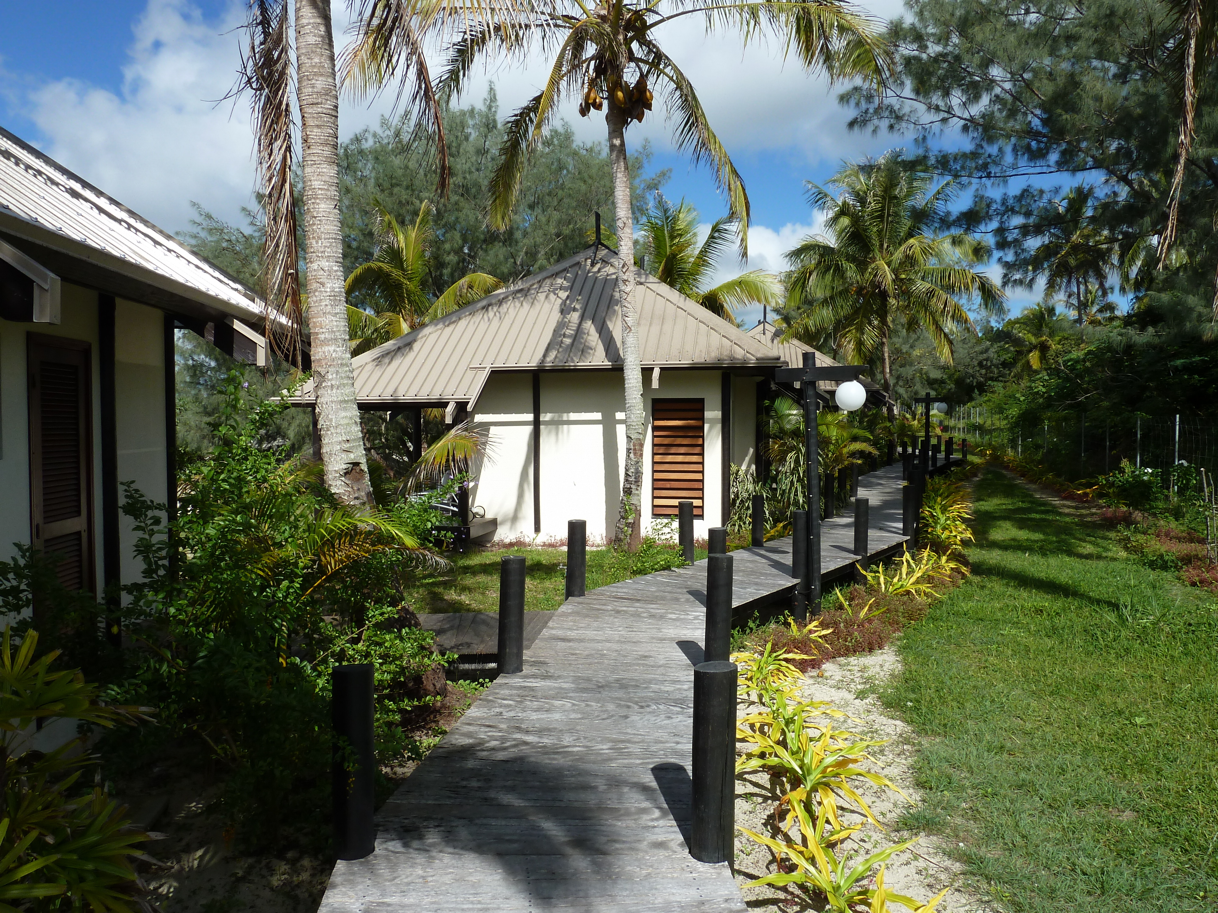รูปถ่าย นิวแคลิโดเนีย(New Caledonia) เกาะลีฟู(Lifou) โรงแรมเดรฮูวิลเลจ(Drehu Village Hotel) 2010-05 46