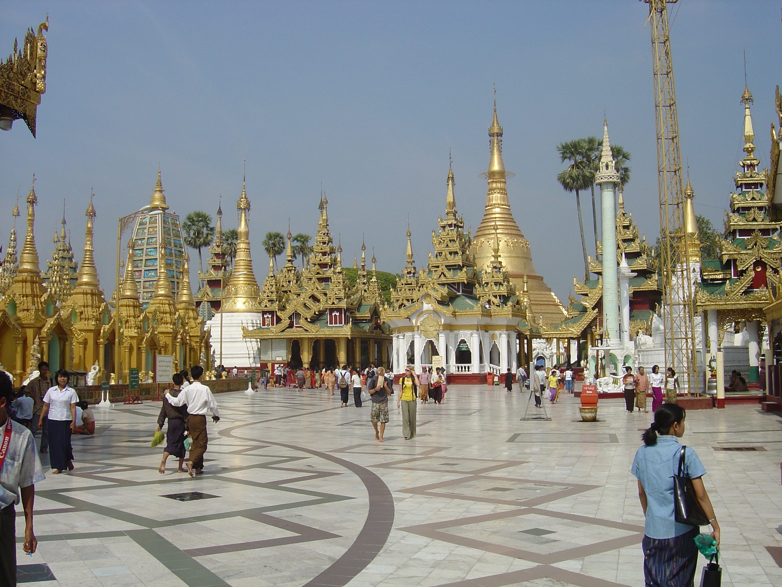 รูปถ่าย พม่า(Myanmar) ย่างกุ้ง(Yangon) พระมหาเจดีย์ชเวกากอง(Shwedagon Pagoda) 2005-01 2
