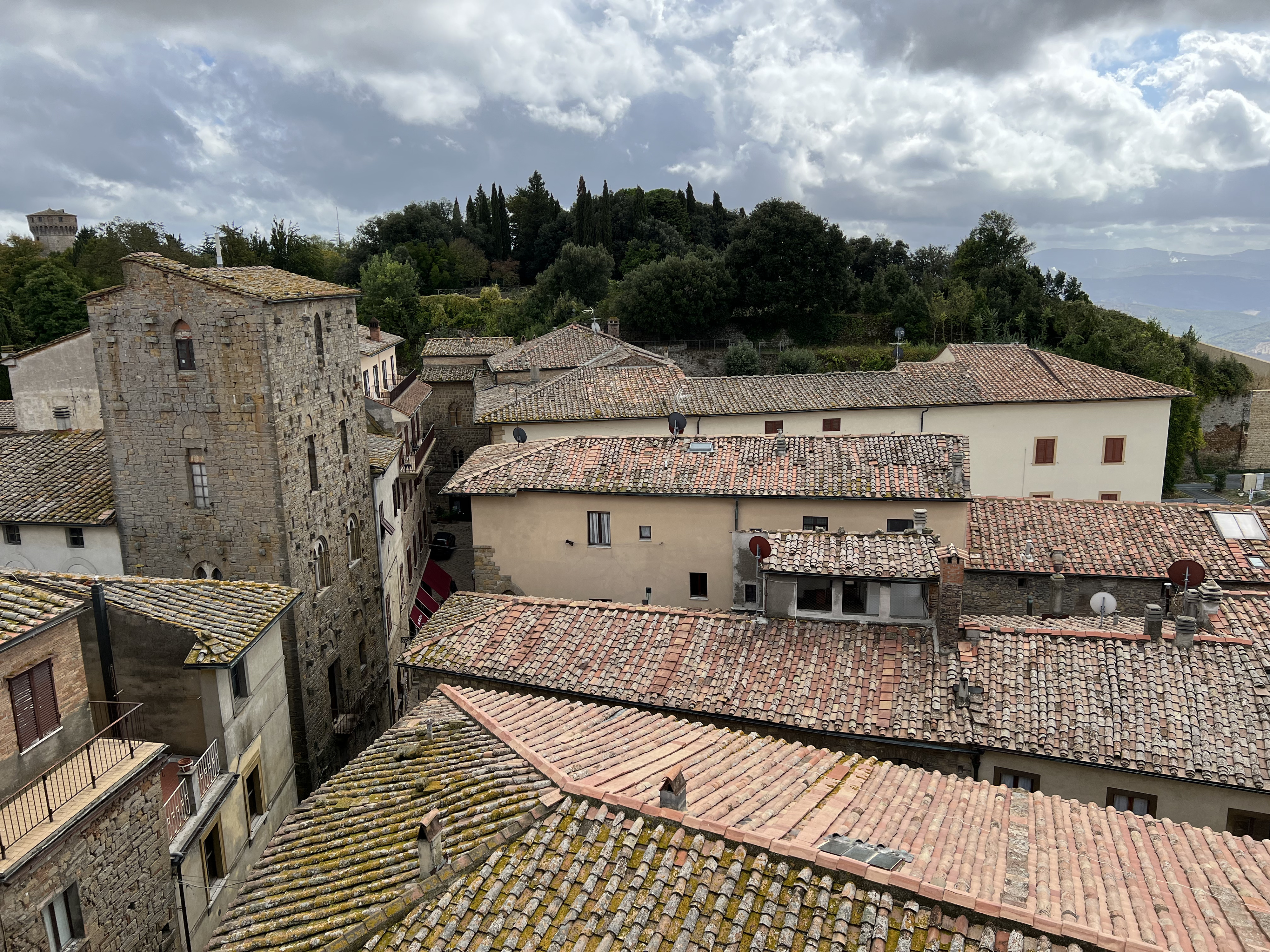 รูปถ่าย อิตาลี(Italy) วอลแตร์รา(Volterra) วังเดย์ปรีโอรี(Palazzo dei Priori) 2021-09 10