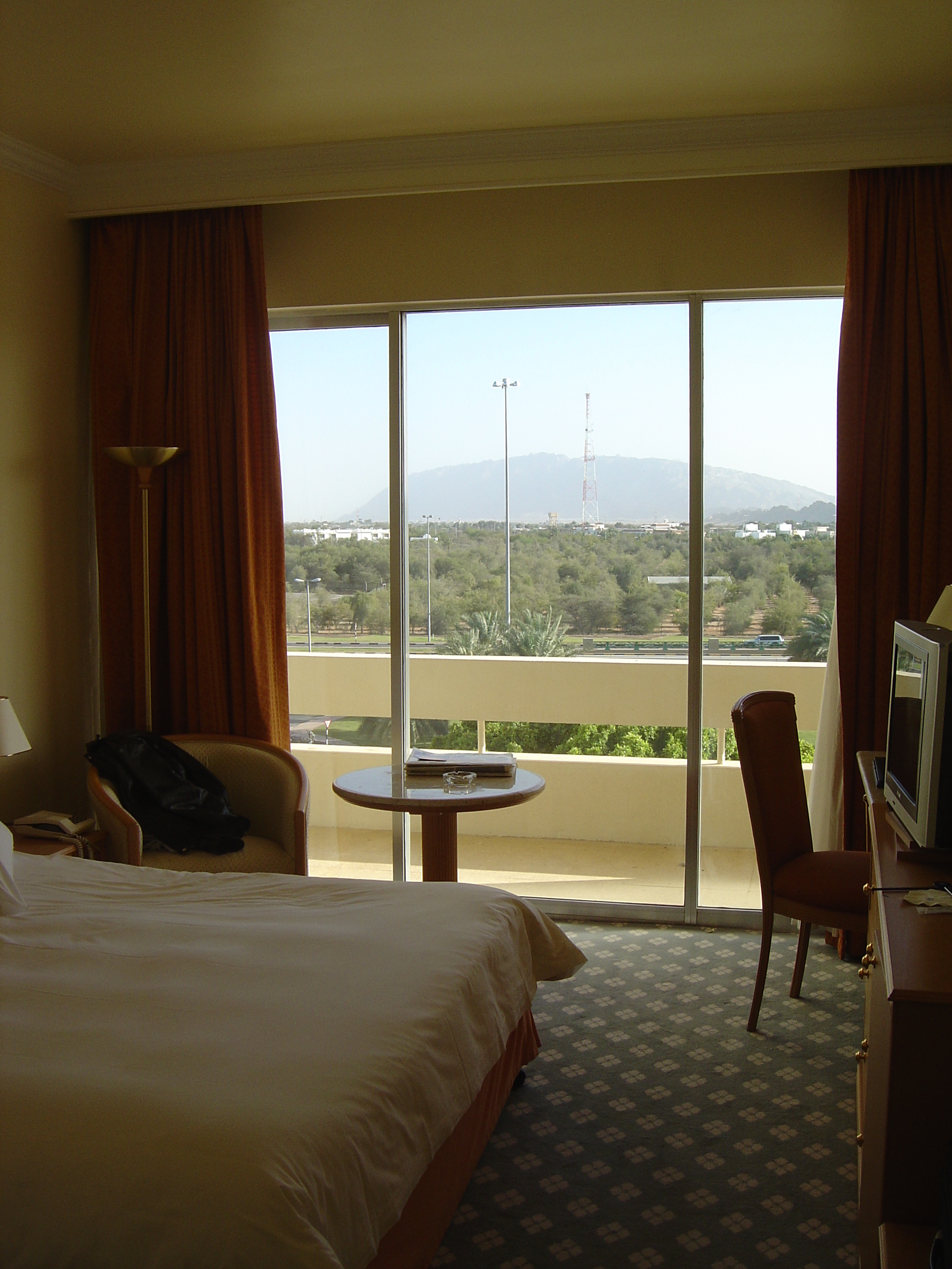 รูปถ่าย สหรัฐอาหรับเอมิเรตส์(United Arab Emirates) อาเลอิน(Al Ain) โรงแรมฮิลตัน(Hilton Hotel) 2005-03 9