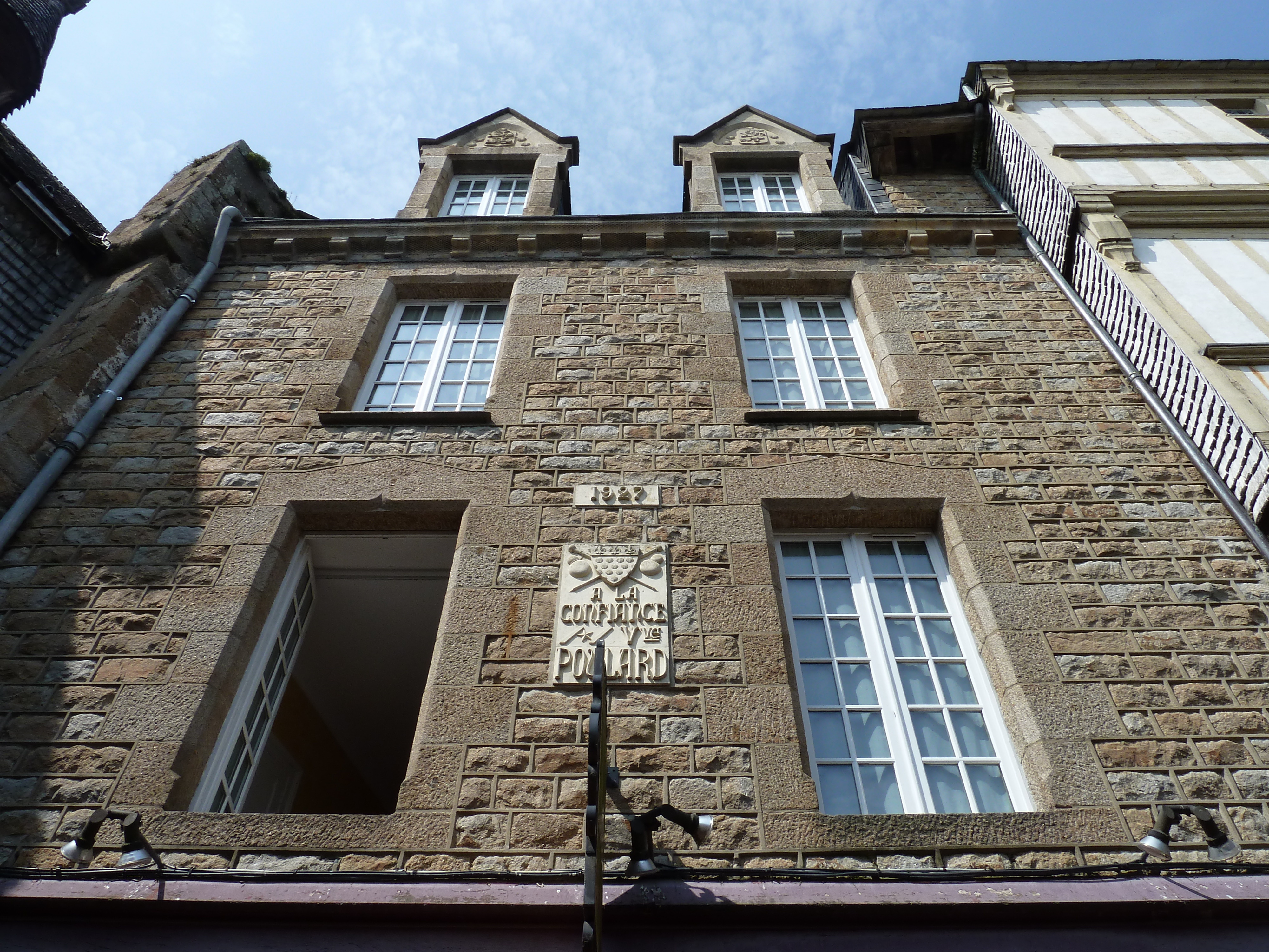 รูปถ่าย ฝรั่งเศส(France) มงแซ็งมีแชล(Mont St Michel) หมู่บ้านมงแซ็งมีแชล(Mont St Michel Village) 2010-04 30