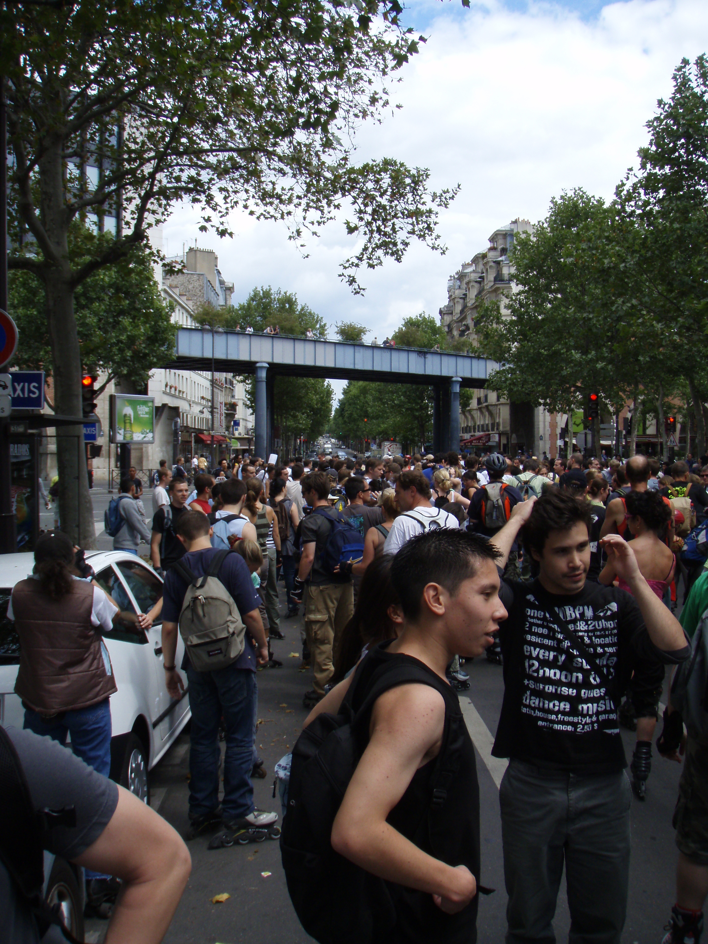 รูปถ่าย ฝรั่งเศส(France) ปารีส(Paris) เล่นสเก็ตในปารีส(Randonnee Roller et Coquillages) 2007-07 122