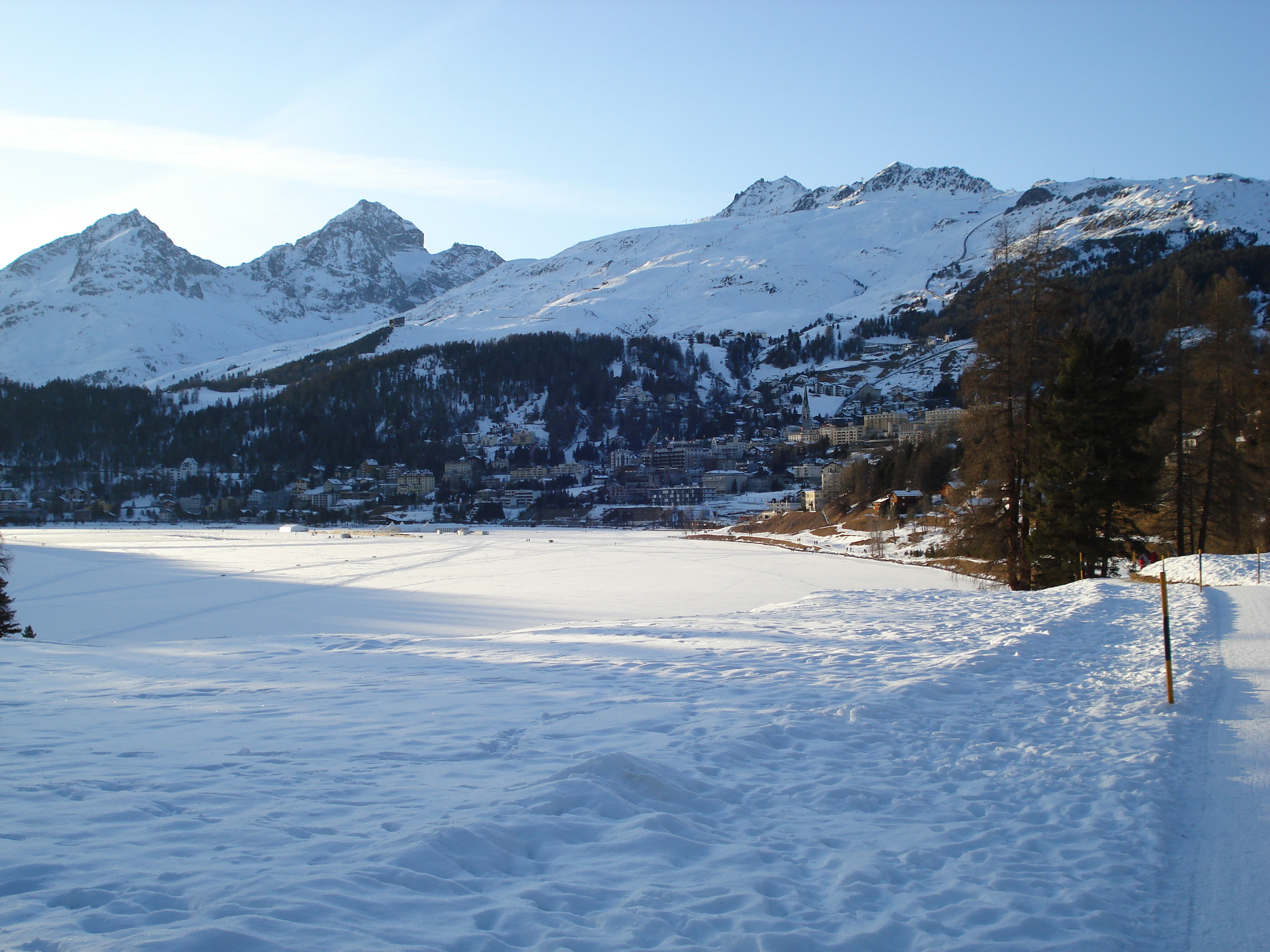 รูปถ่าย สวิสเซอร์แลนด์(Switzerland) เซนต์มอริตซ์ ชลาริญญา(St Moritz Schlarigna) 2007-01 10