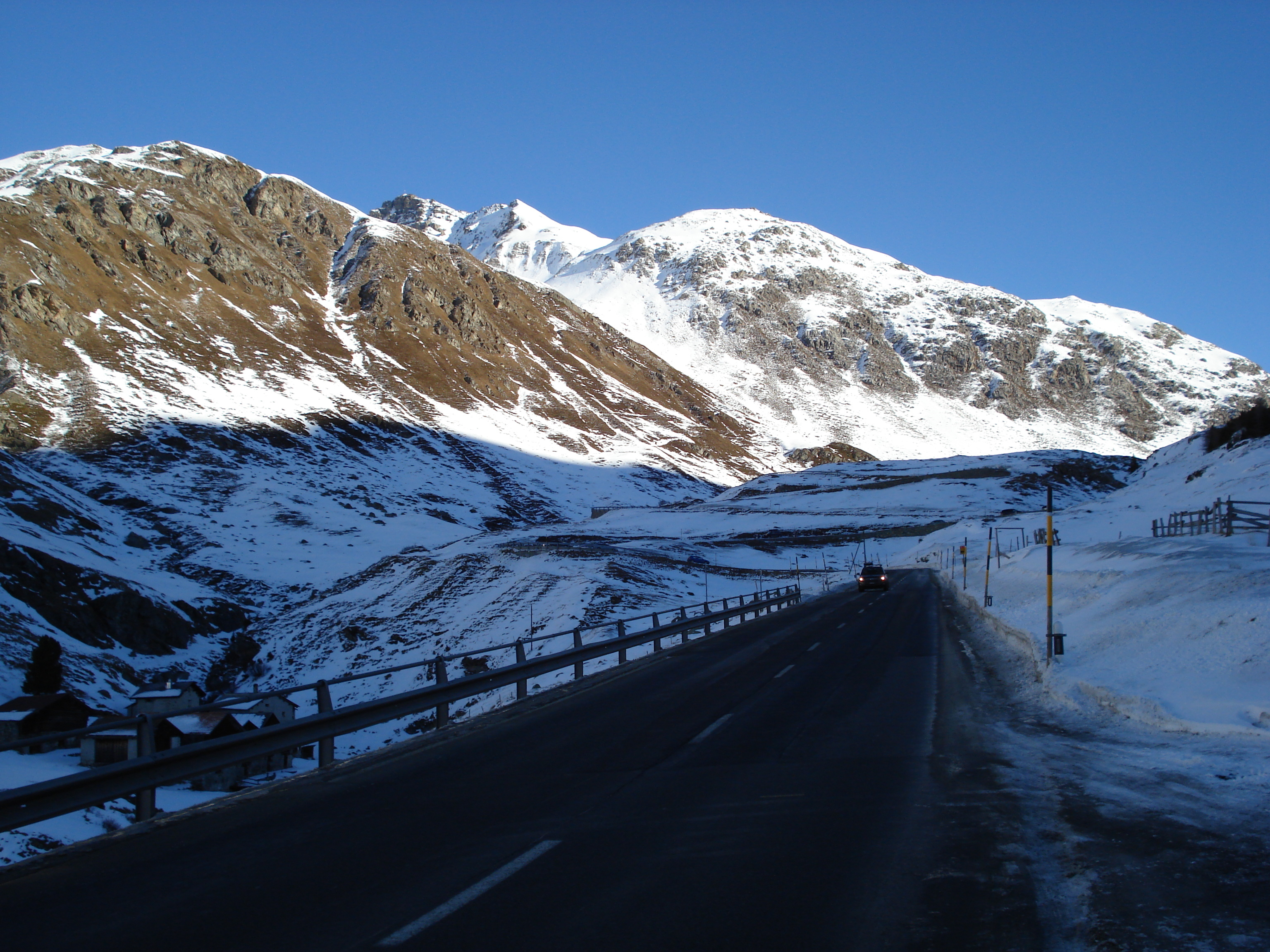 รูปถ่าย สวิสเซอร์แลนด์(Switzerland) ถนนจากคูร์ไปเซนต์มอริตซ์(Chur to St Moritz Road) 2007-01 57