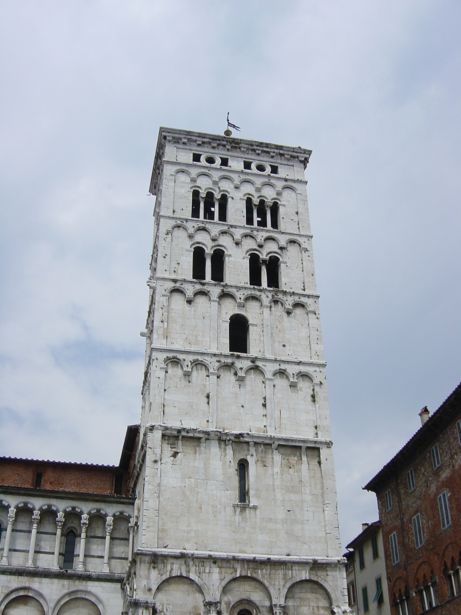 รูปถ่าย อิตาลี(Italy) ลุคคา(Lucca) 2002-07 30
