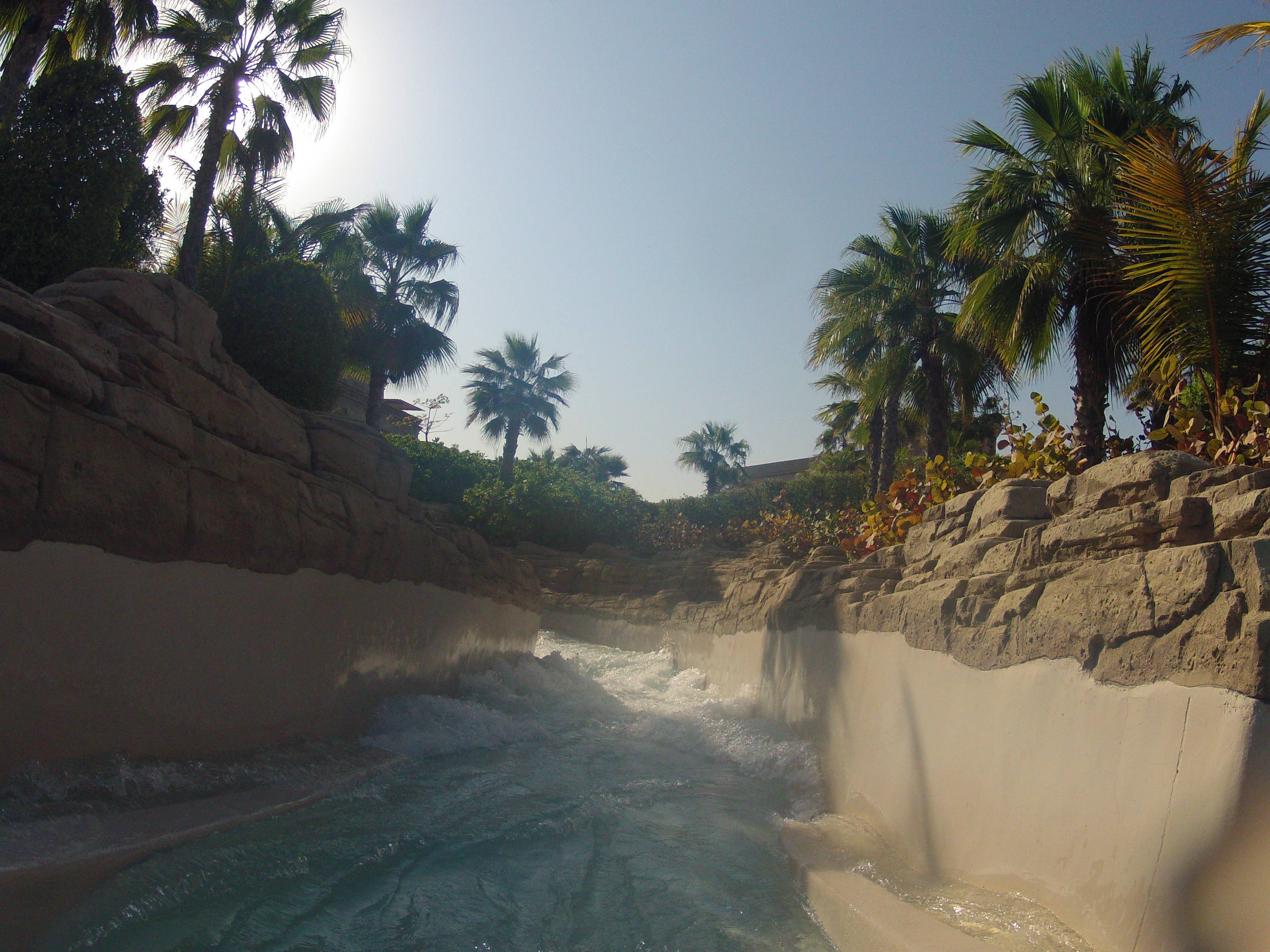 รูปถ่าย สหรัฐอาหรับเอมิเรตส์(United Arab Emirates) ดูไบ(Dubai) สวนน้ำอควาเวนเจอร์ ดูไบ(Dubai Aquaventure) 2012-01 20
