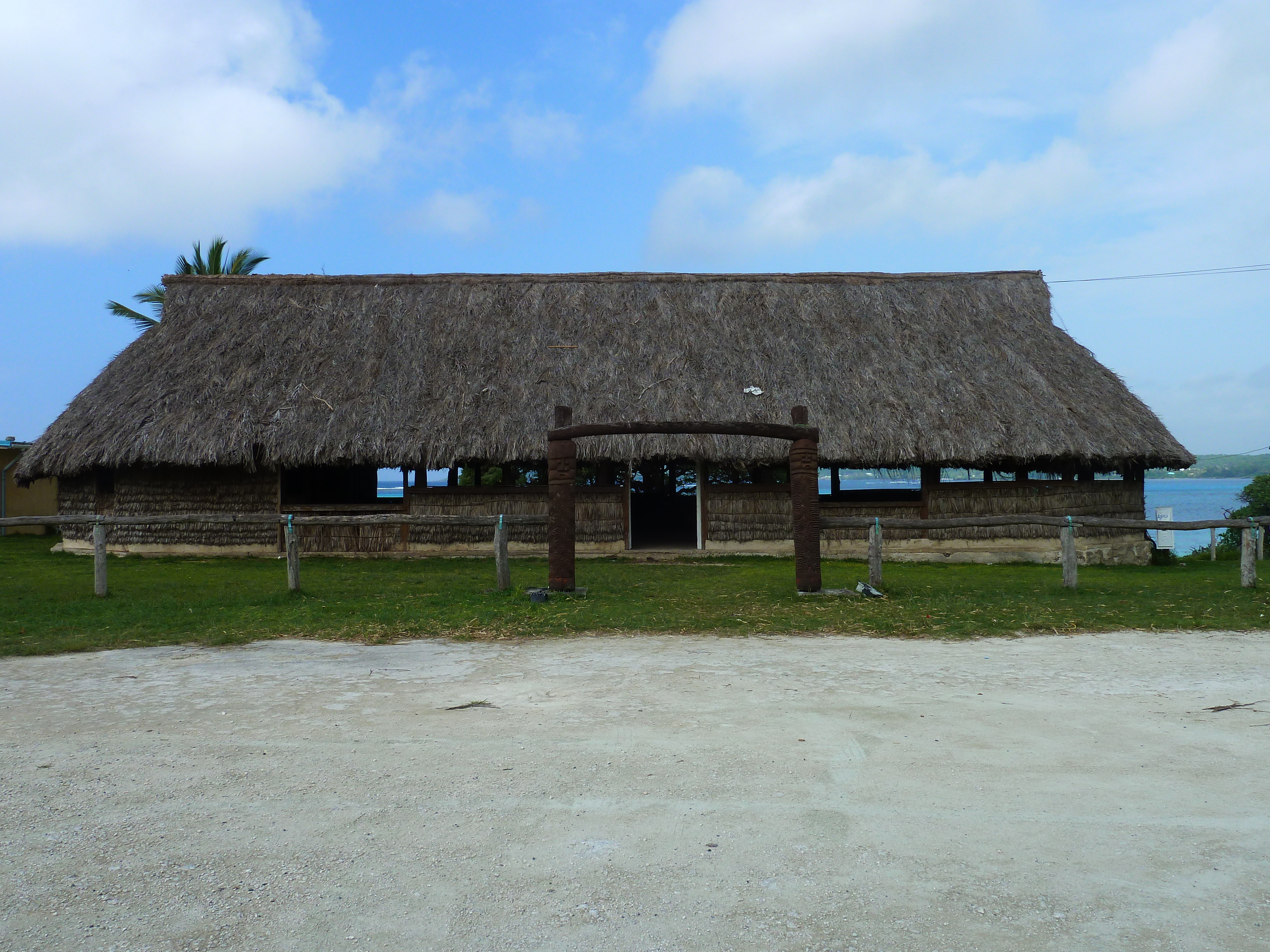 รูปถ่าย นิวแคลิโดเนีย(New Caledonia) เกาะลีฟู(Lifou) ลูเอซิลลา(Luecilla) 2010-05 32