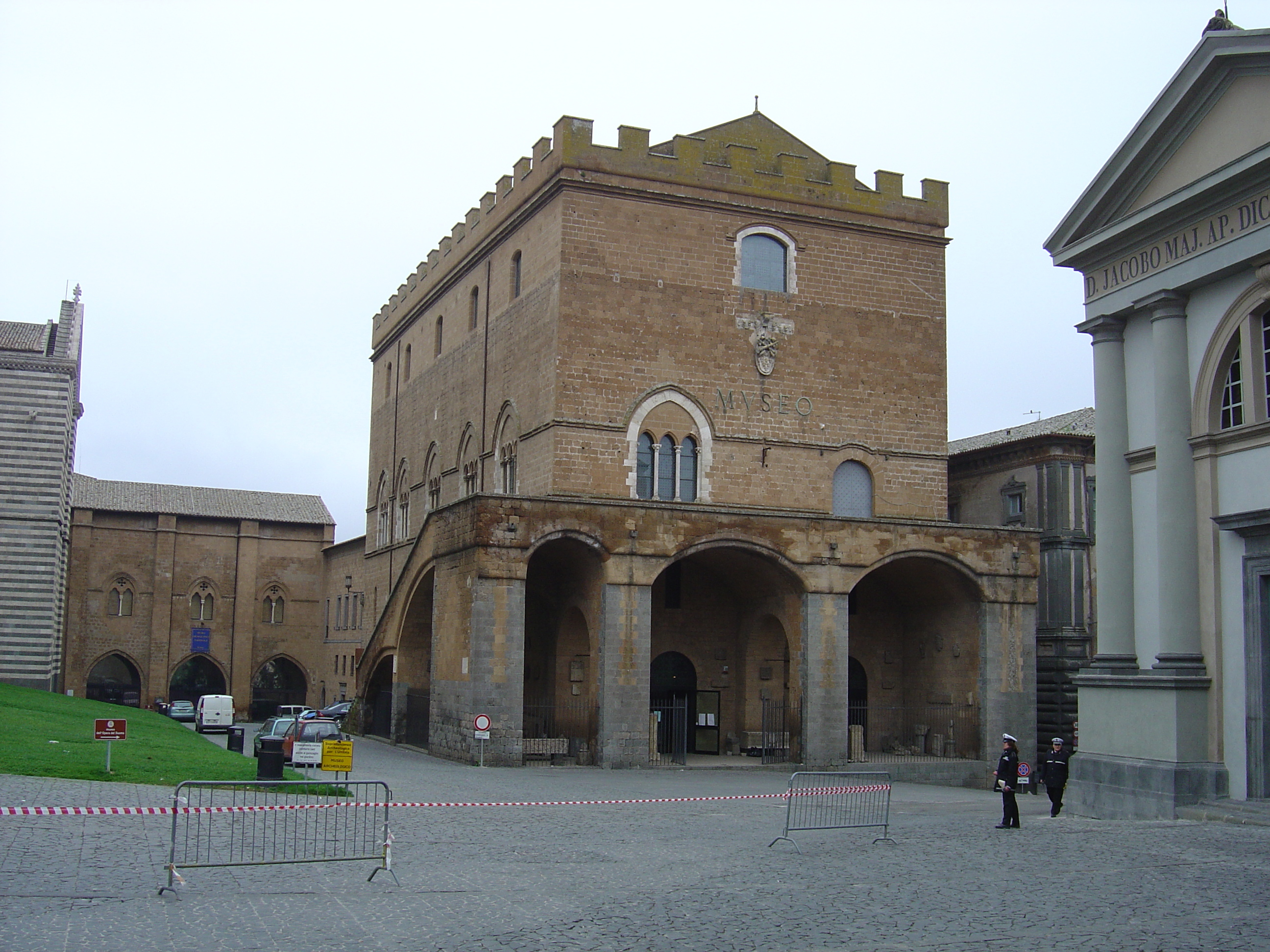 รูปถ่าย อิตาลี(Italy) ออร์วิเอโต้(Orvieto) 2004-03 21