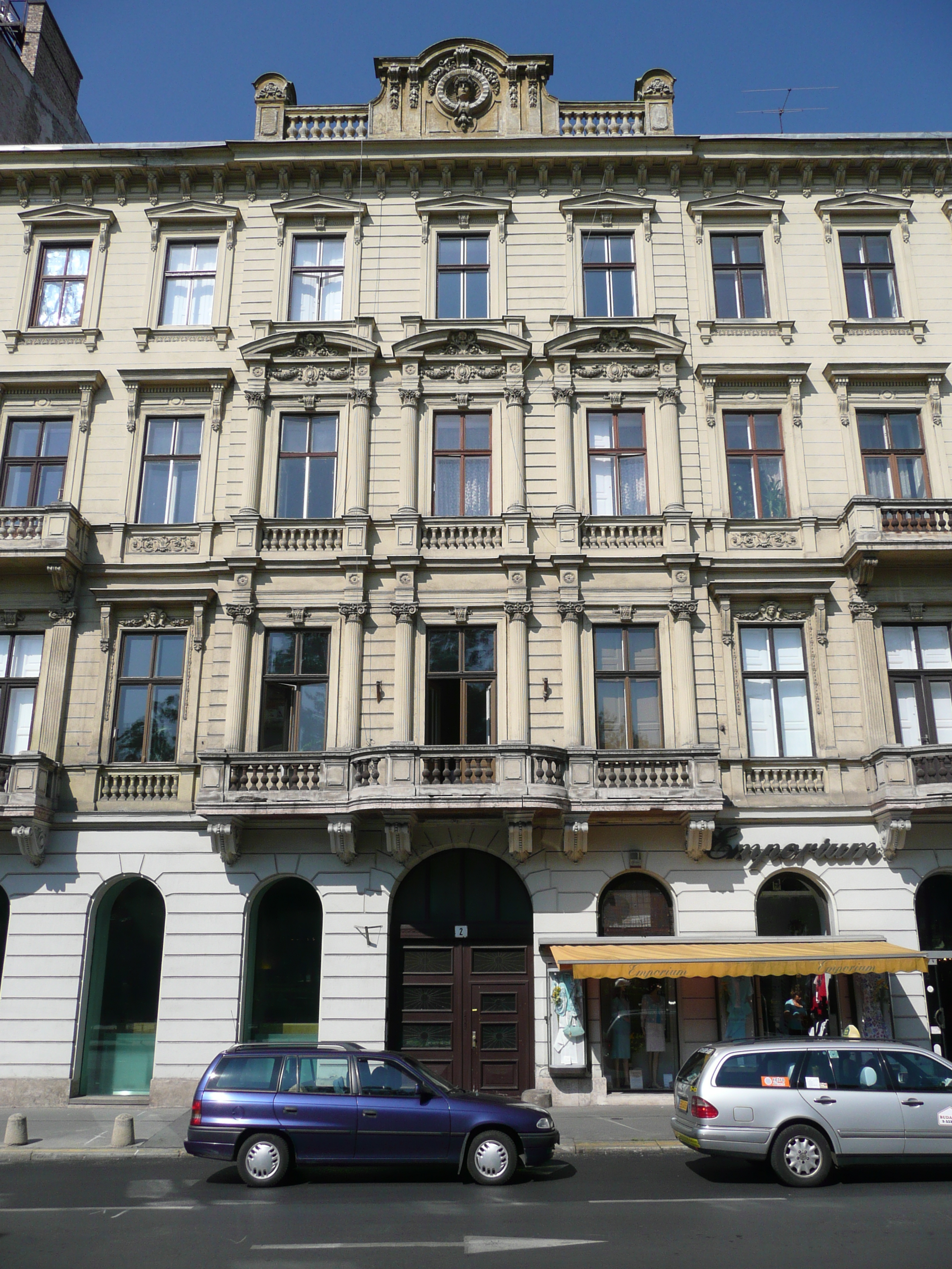 รูปถ่าย ฮังการี(Hungary) บูดาเปสต์(Budapest) ใจกลางบูดาเปสต์(Central Budapest) 2007-06 202