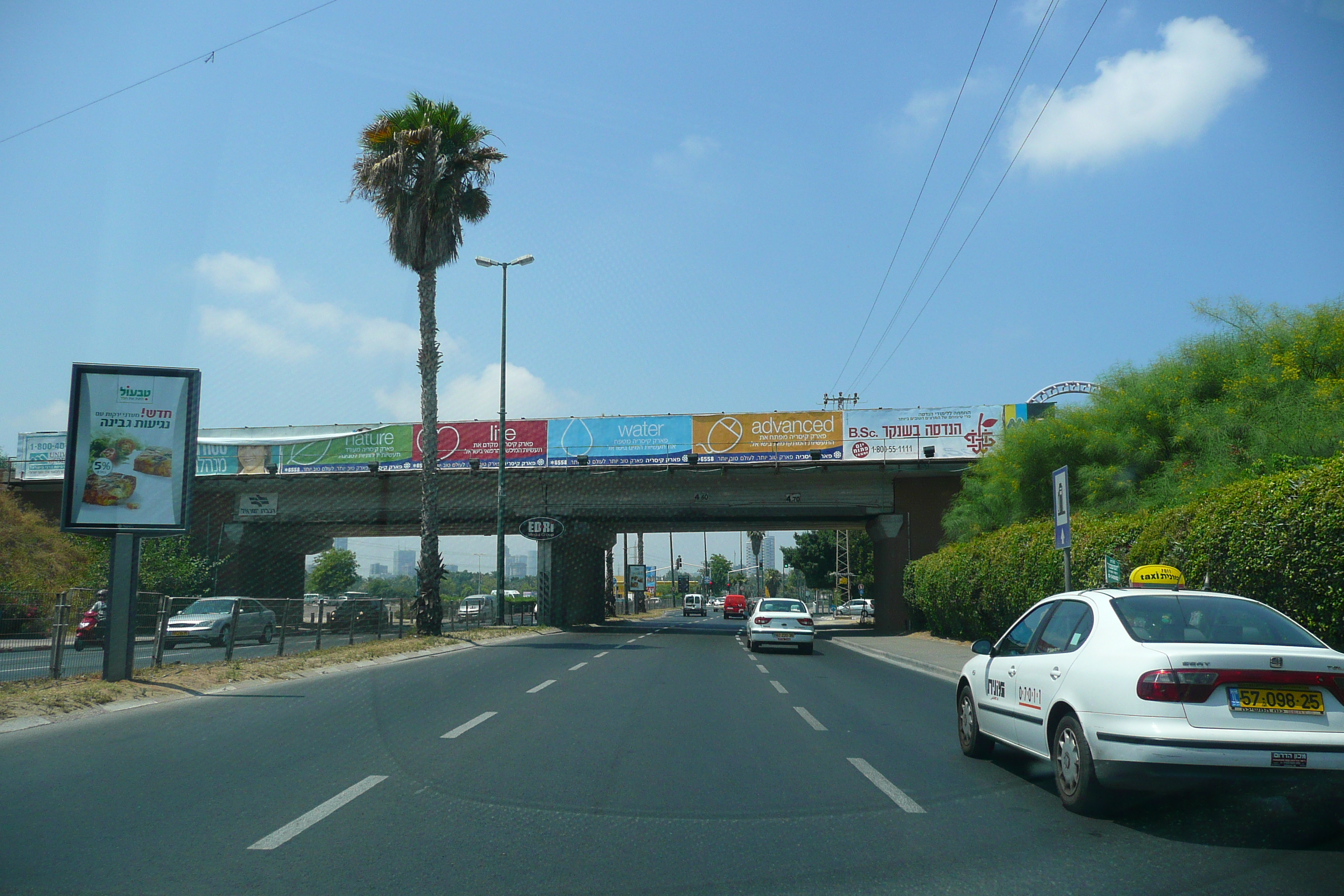 รูปถ่าย อิสราเอล(Israel) เทลอาวีฟ(Tel Aviv) ถนนโรกัค(Rokach Street) 2007-06 32