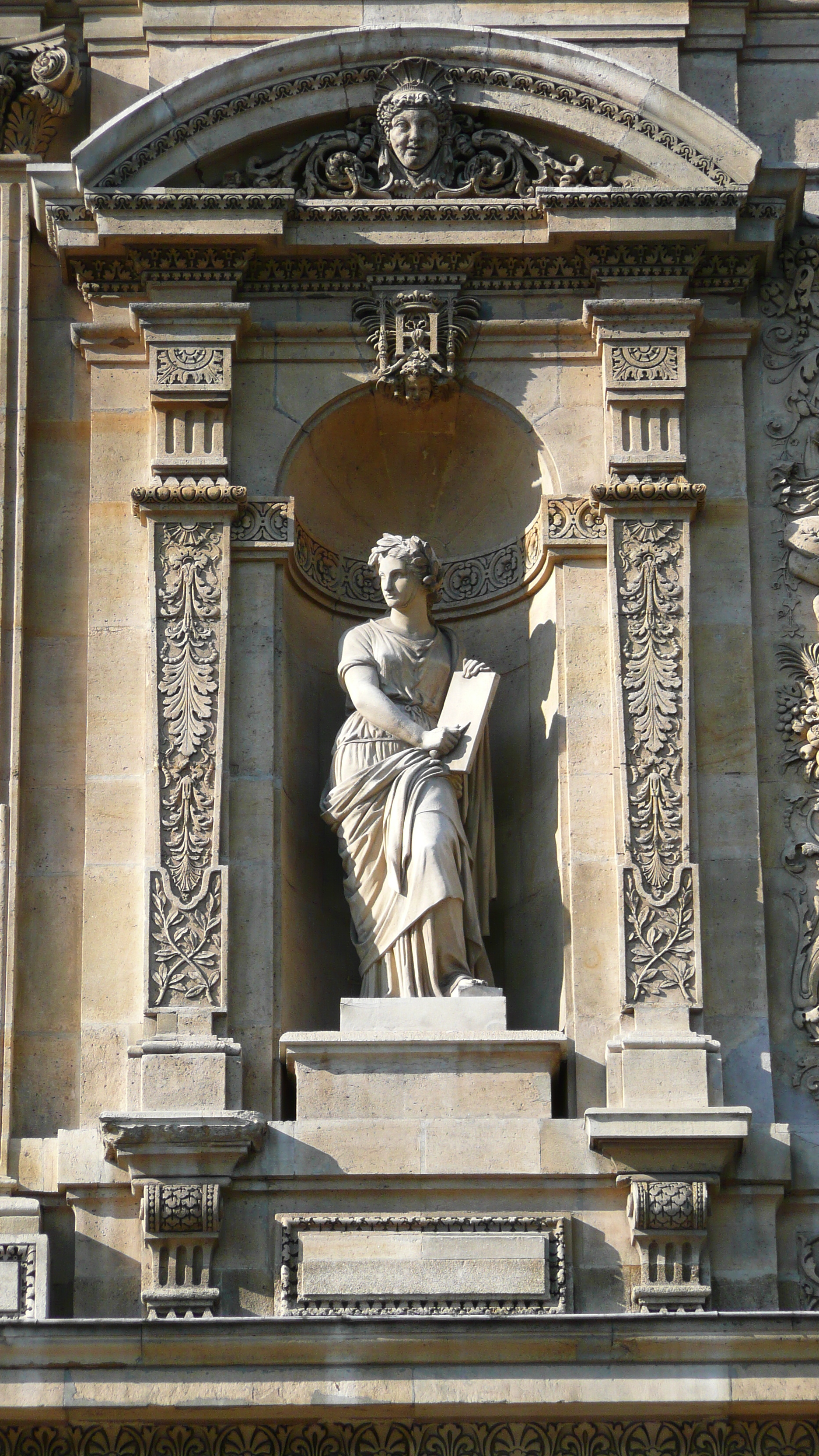 รูปถ่าย ฝรั่งเศส(France) ปารีส(Paris) ลูฟว์(Louvre) ด้านหน้าพระราชวังลูฟวร์ริมแม่น้ำ(Riverside facade of Louvre) 2007-07 10