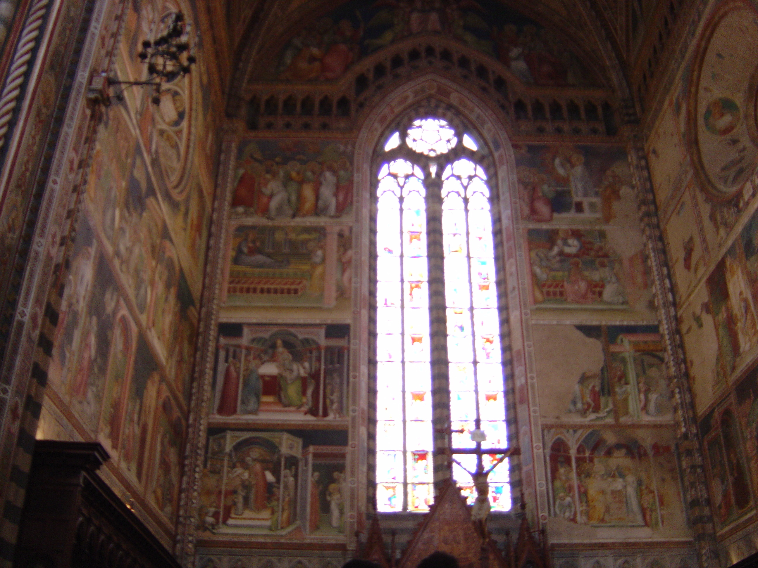รูปถ่าย อิตาลี(Italy) ออร์วิเอโต้(Orvieto) 2004-03 20