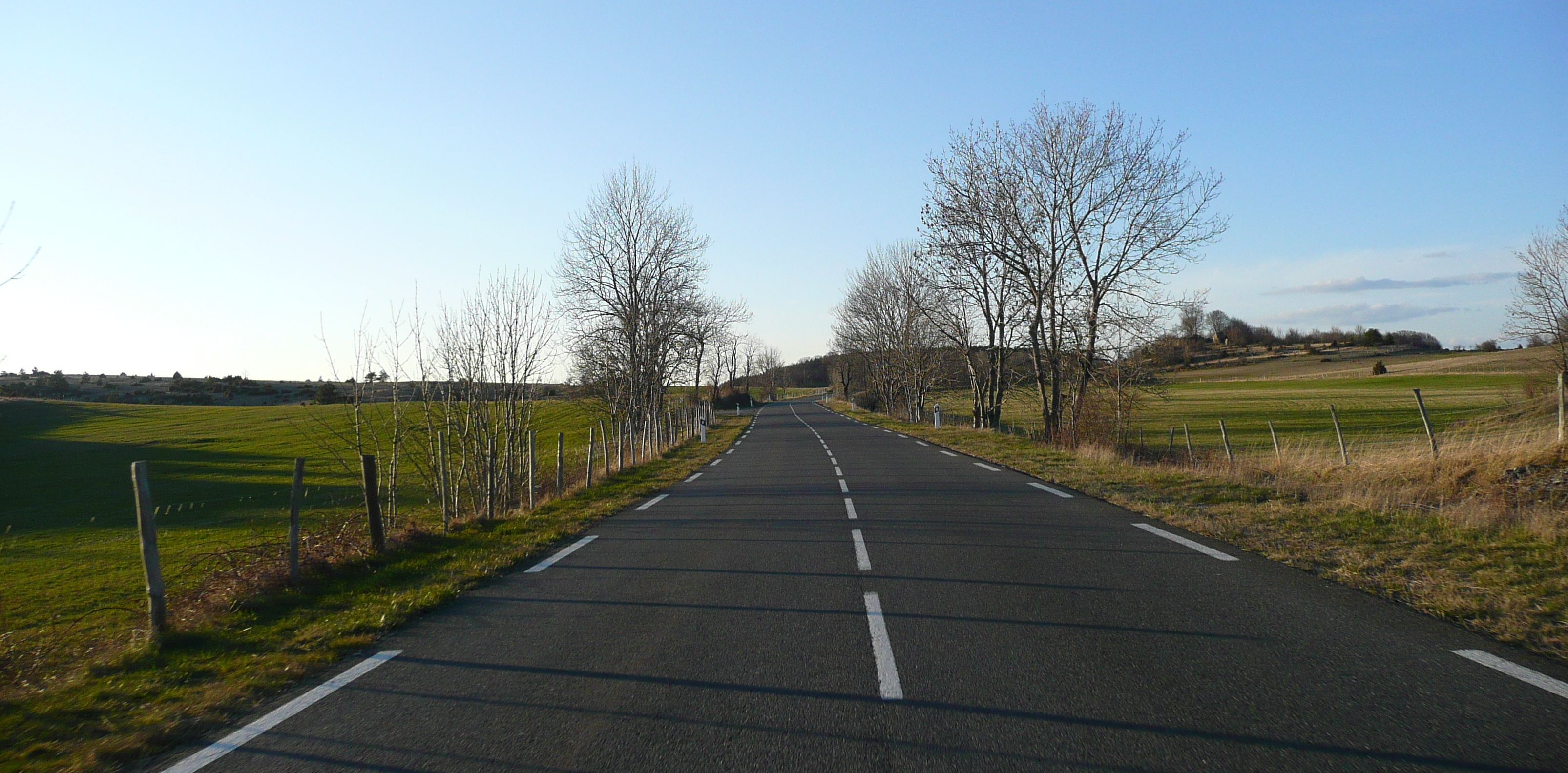 รูปถ่าย ฝรั่งเศส(France) เทือกเขาเซแวน(Cevennes Mountains) 2008-04 10