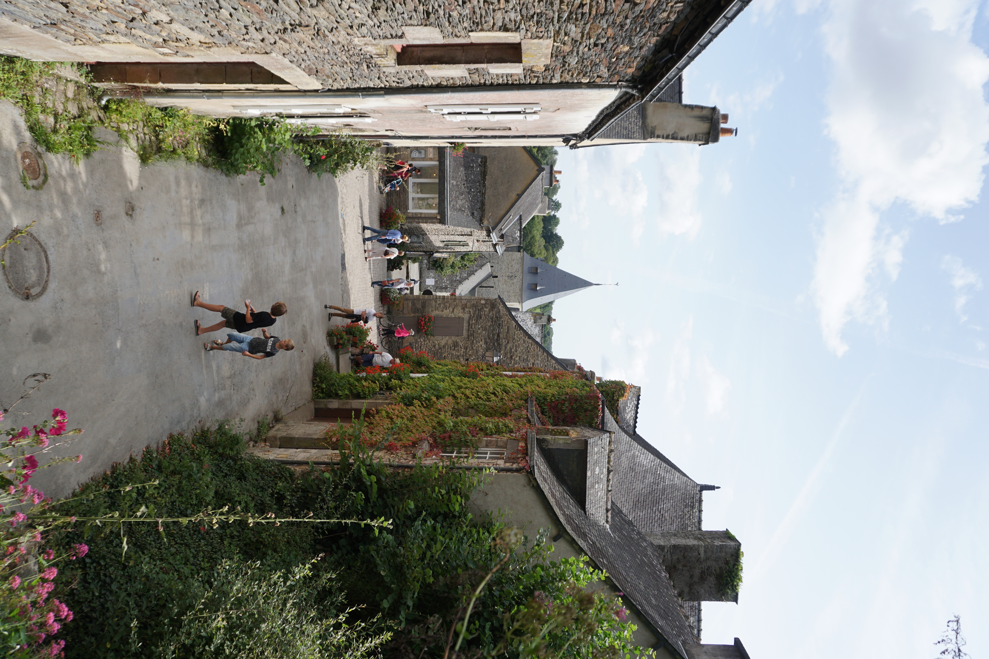 รูปถ่าย ฝรั่งเศส(France) รอชฟอร์-อ็อง-แตร์(Rochefort en terre) 2017-08 22