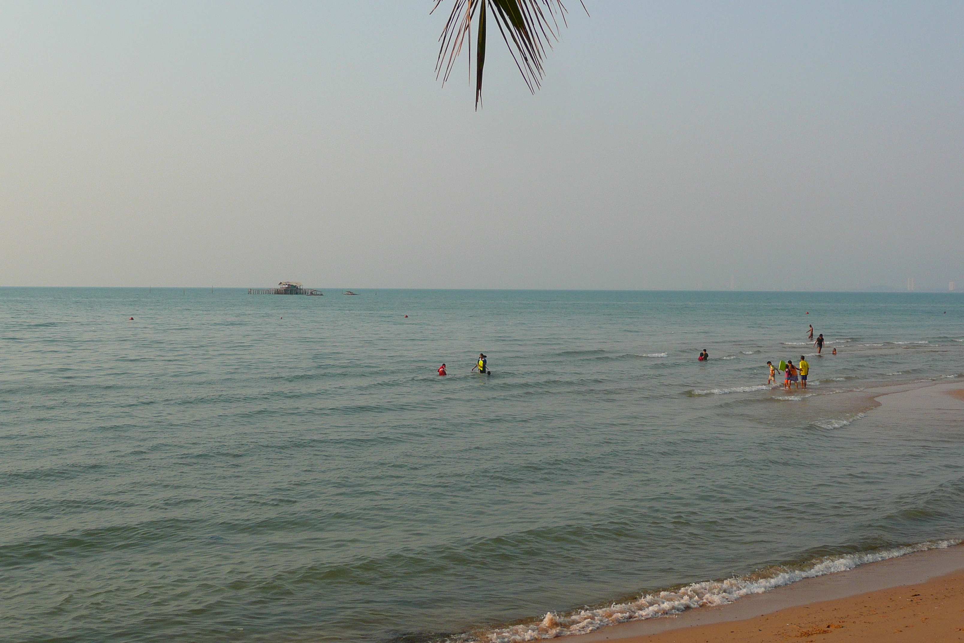 รูปถ่าย ไทย(Thailand) ชลบุรี(Chonburi) บางเสร่(Bang Saray) 2008-01 73