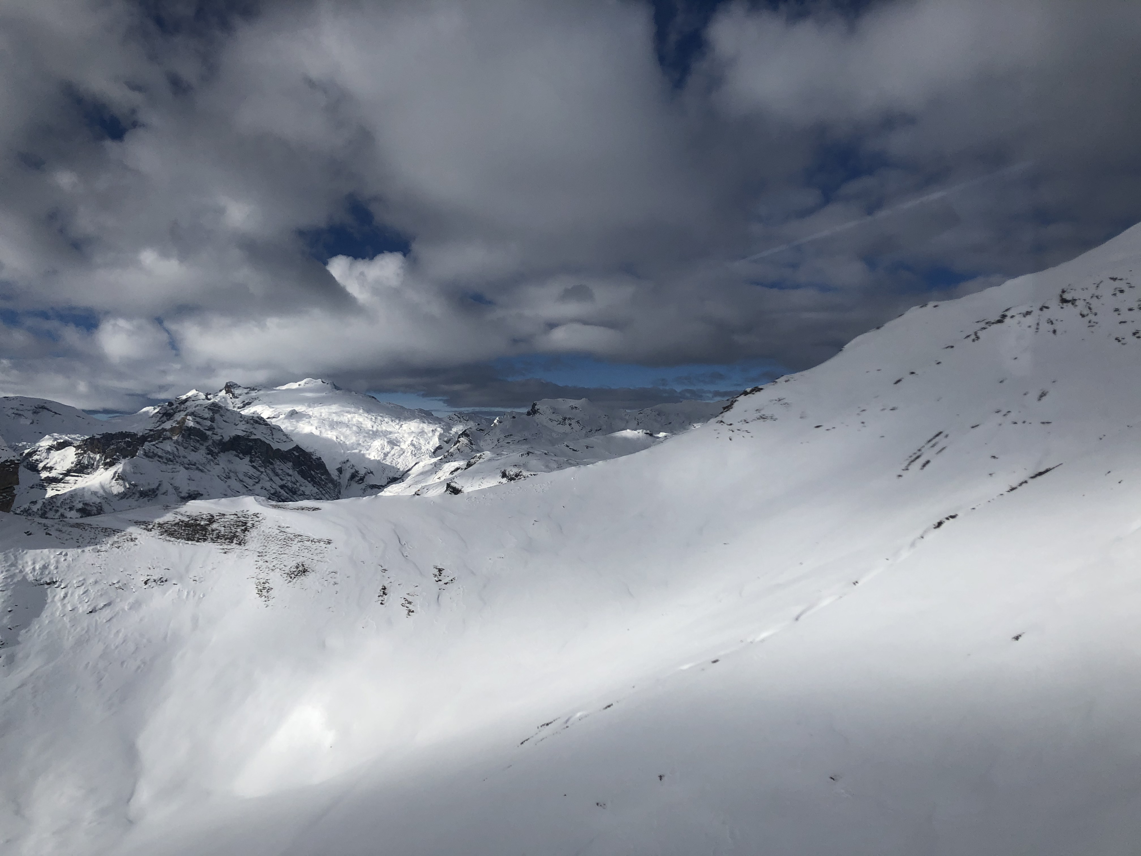 รูปถ่าย สวิสเซอร์แลนด์(Switzerland) ครองส์-มงตานา(Crans Montana) 2020-12 633