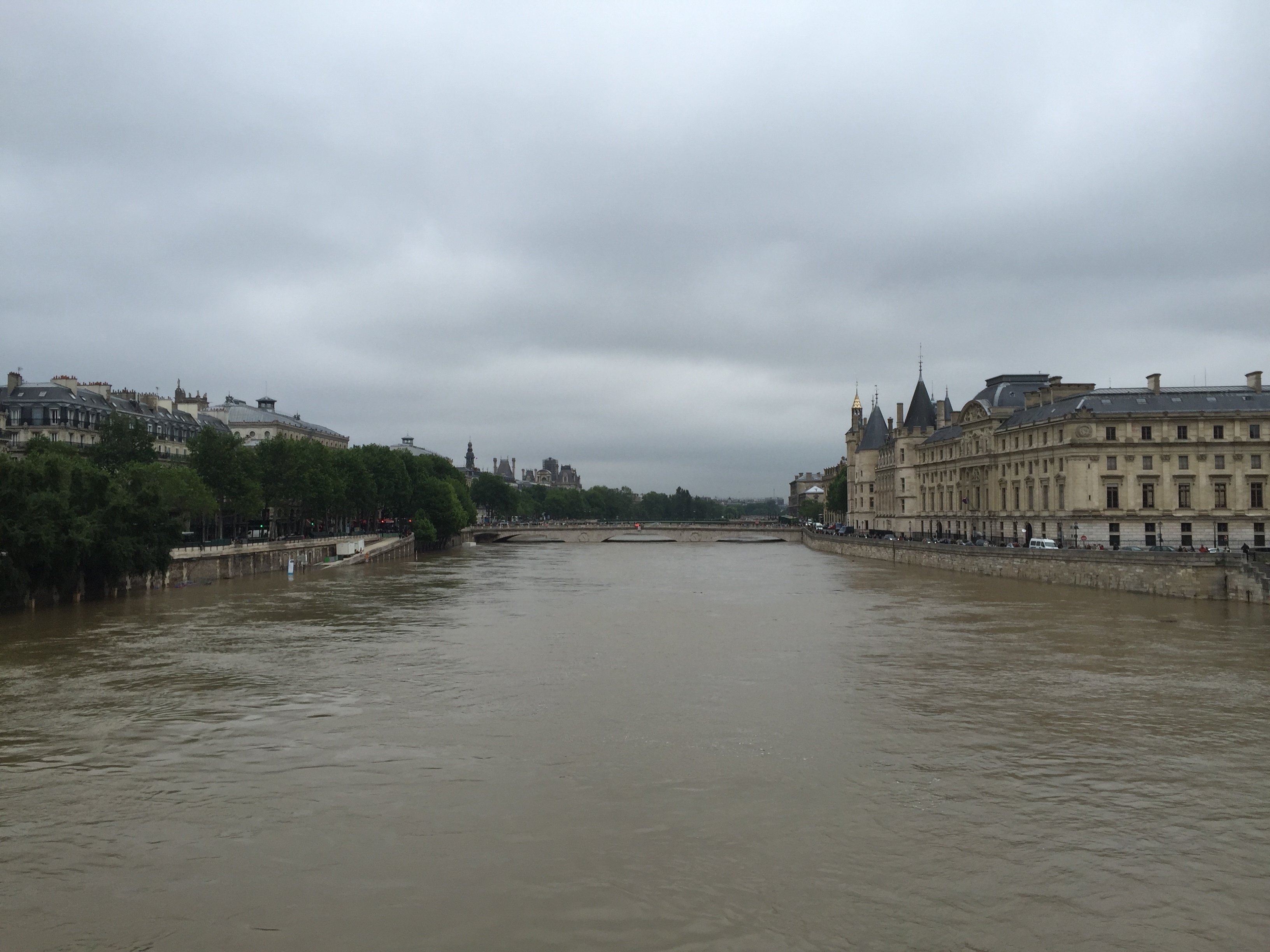 รูปถ่าย ฝรั่งเศส(France) ปารีส(Paris) แม่น้ำแซน(Seine river) 2016-06 29