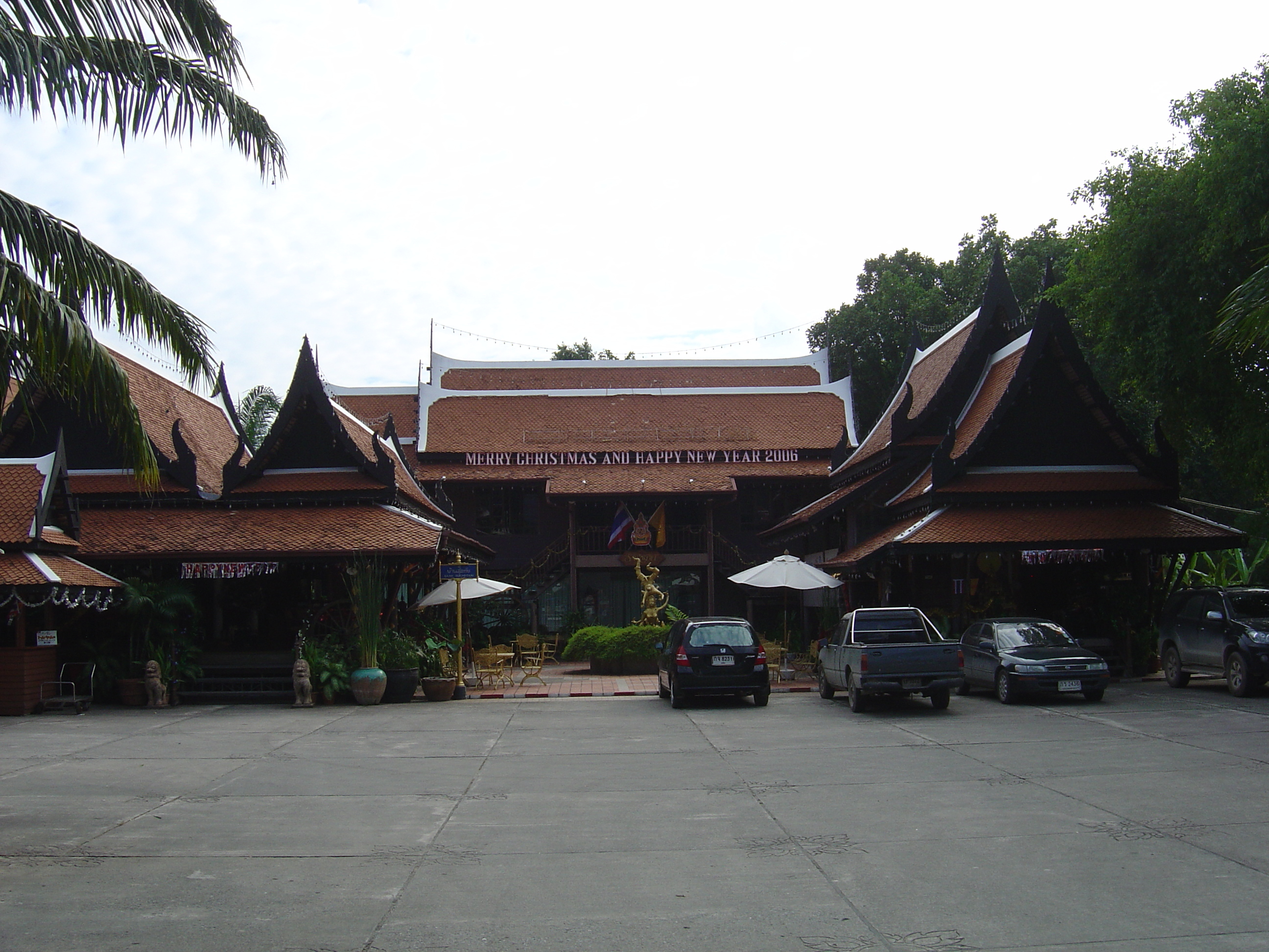 รูปถ่าย ไทย(Thailand) ภูเก็ต(Phuket) ป่าตอง(Patong) ถนนคนเดิน(Walking Street) 2005-12 3