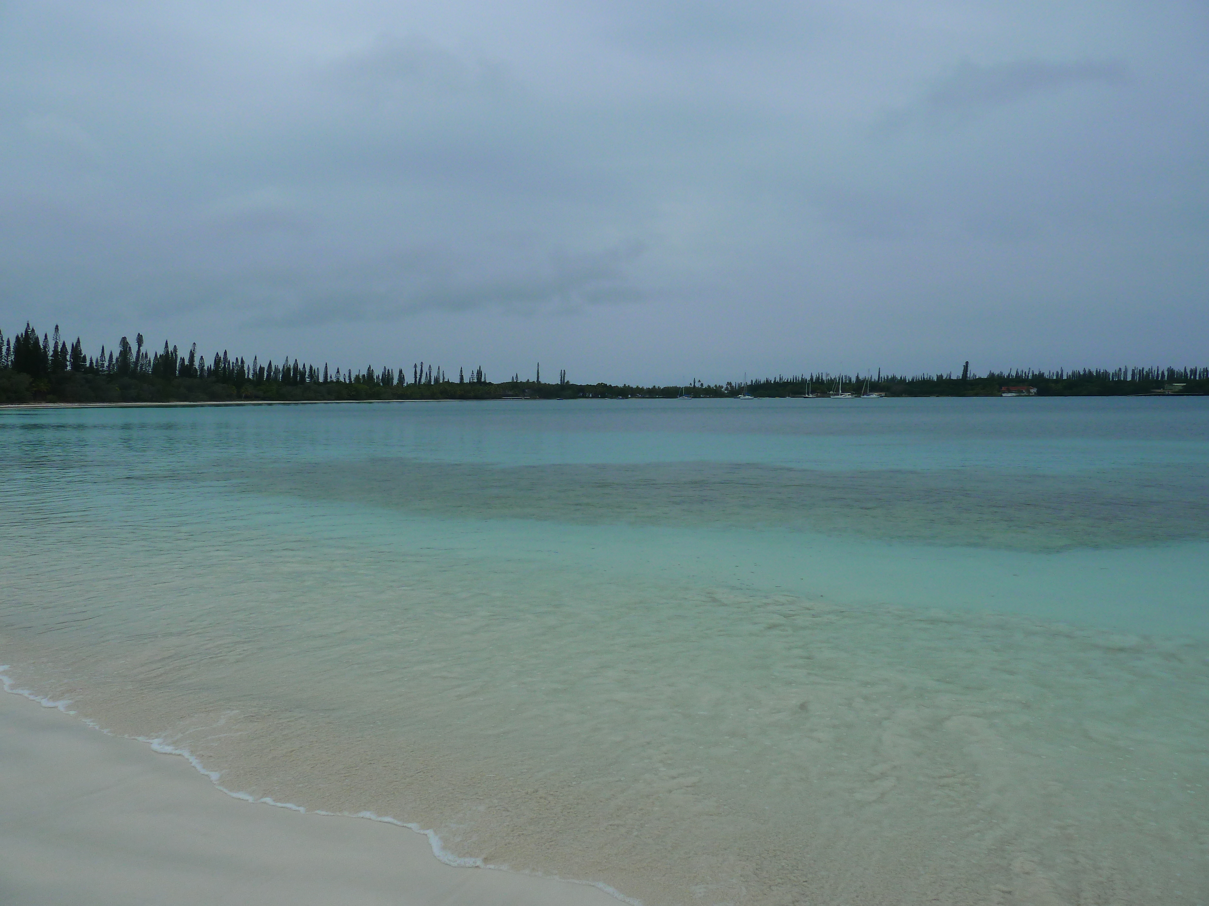 รูปถ่าย นิวแคลิโดเนีย(New Caledonia) เกาะต้นสน(Ile des pins) หาดคูโต(Kuto Beach) 2010-05 9