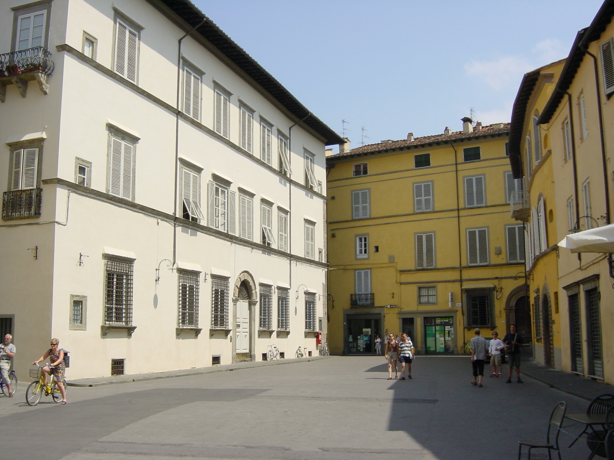 รูปถ่าย อิตาลี(Italy) ลุคคา(Lucca) 2002-07 1