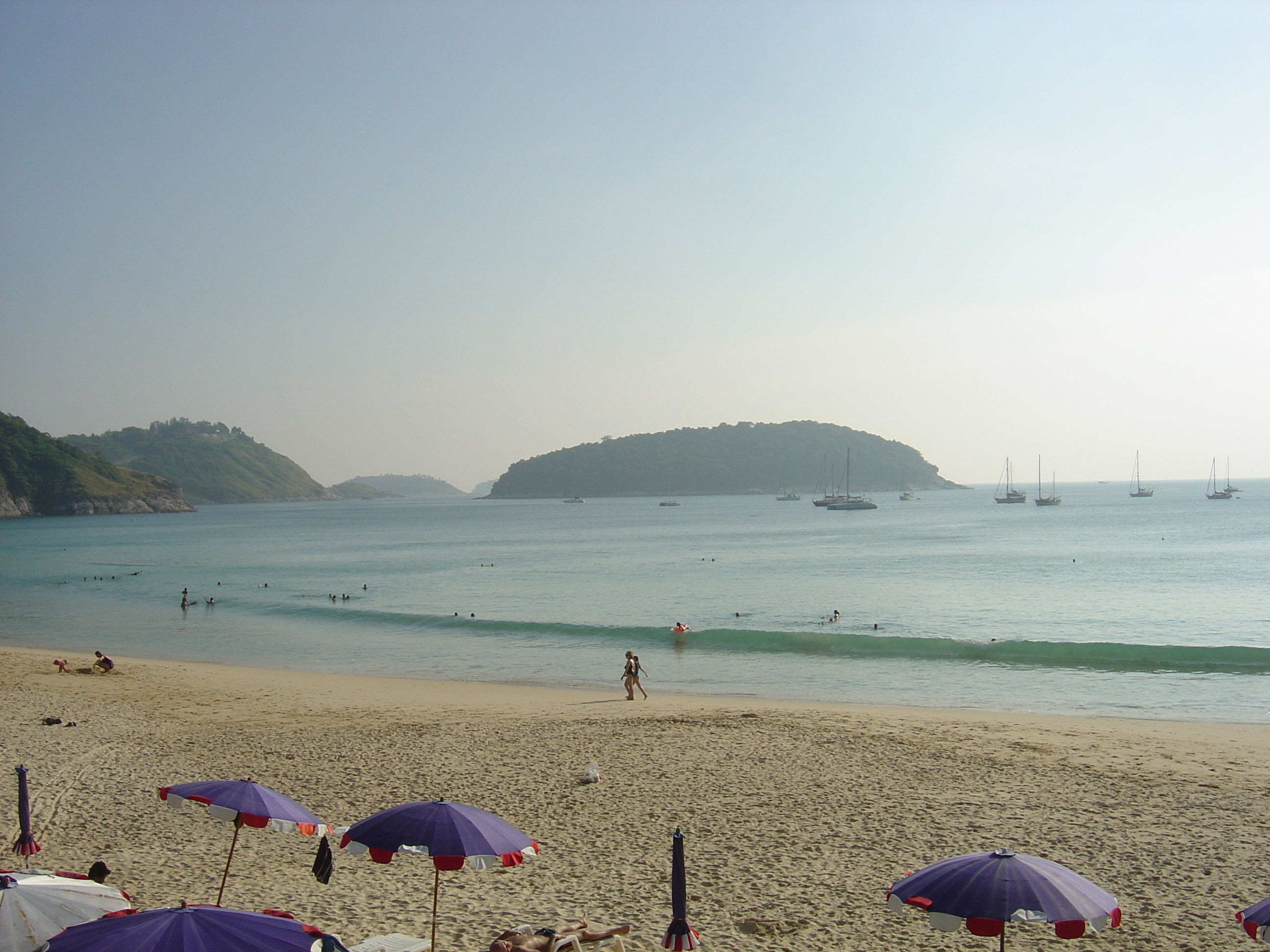 รูปถ่าย ไทย(Thailand) ภูเก็ต(Phuket) หาดในหาน(Nai Harn Beach) 2005-12 42