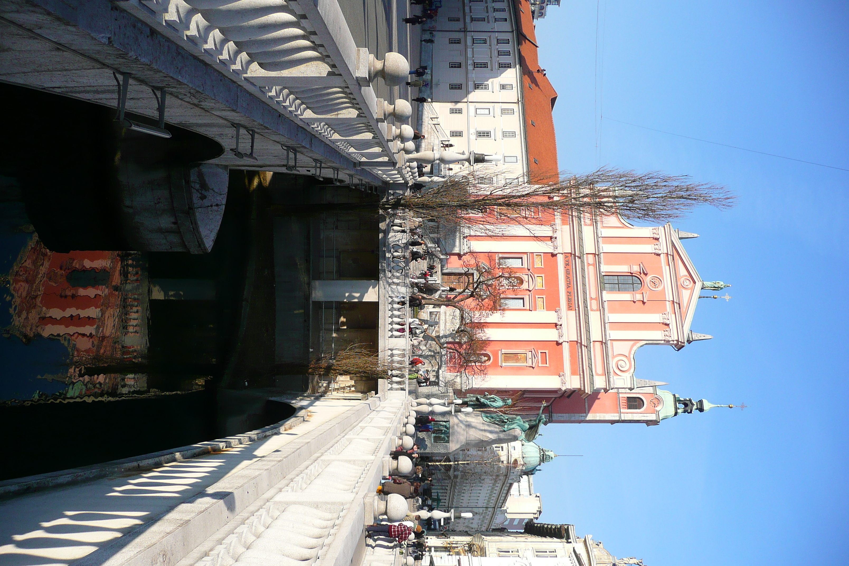 รูปถ่าย สโลวีเนีย(Slovenia) ลีอูบลีอานา(Ljubljana) เมืองเก่า(Historic Centre) 2008-01 3