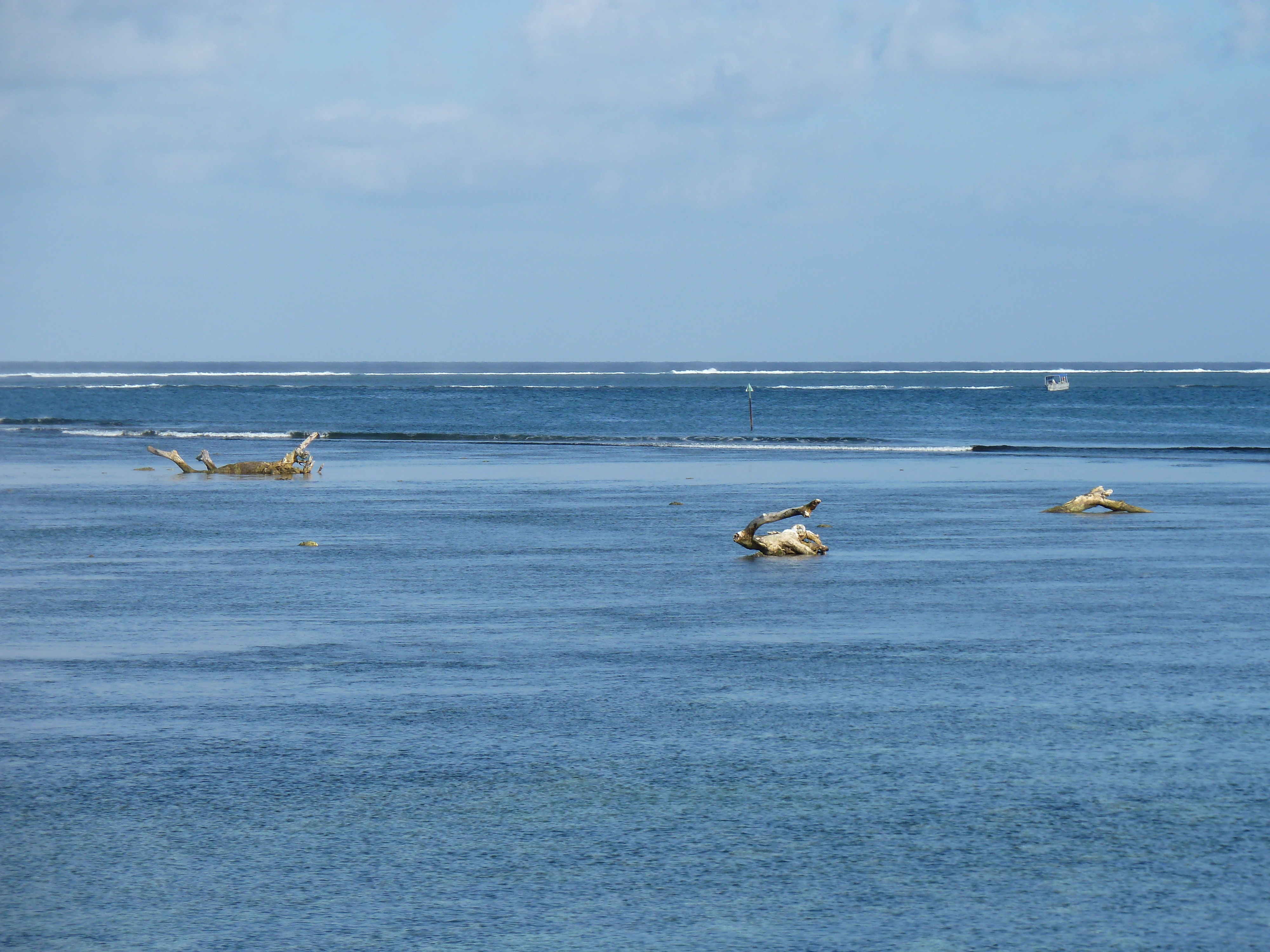 รูปถ่าย ฟิจิ(Fiji) รีสอร์ตแชงกรี-ลาฟิเจียน(Shangri La Fijian Resort) 2010-05 22