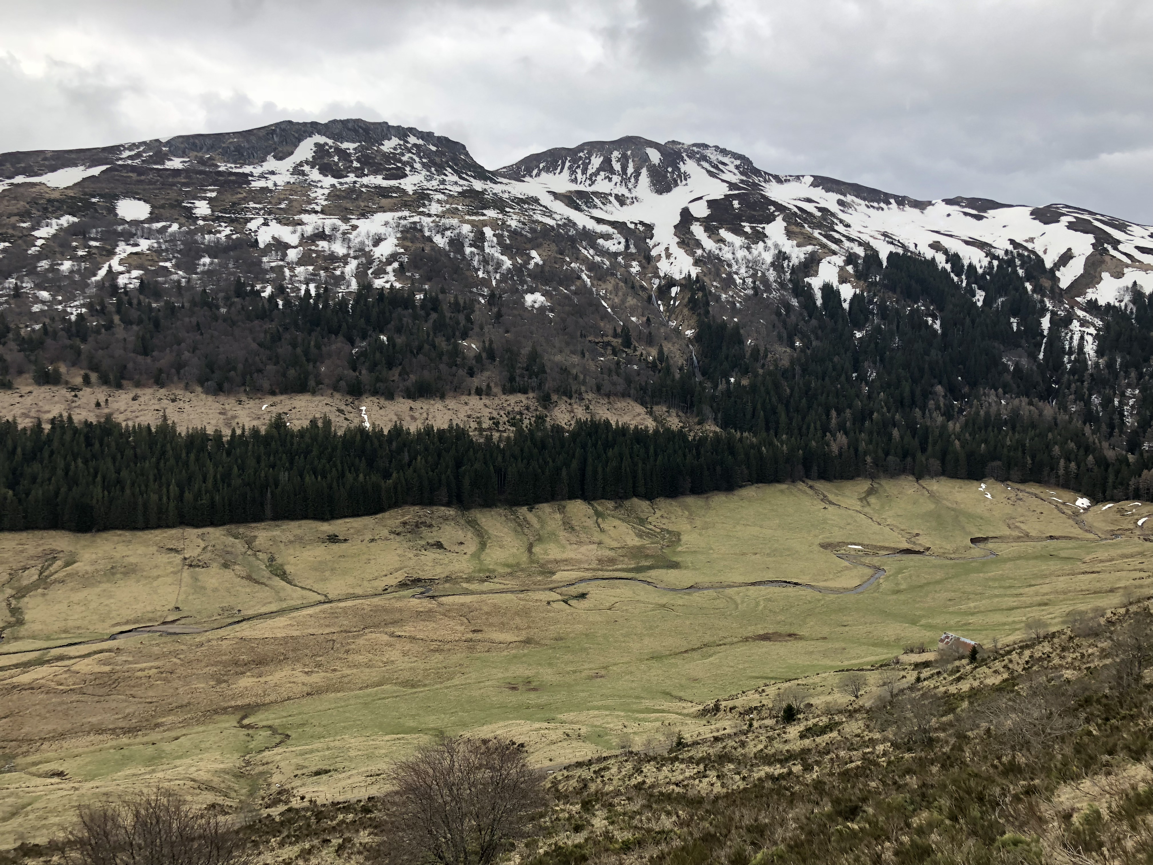 รูปถ่าย ฝรั่งเศส(France) ภูเขาปุยมารี(Puy Mary) 2018-04 1