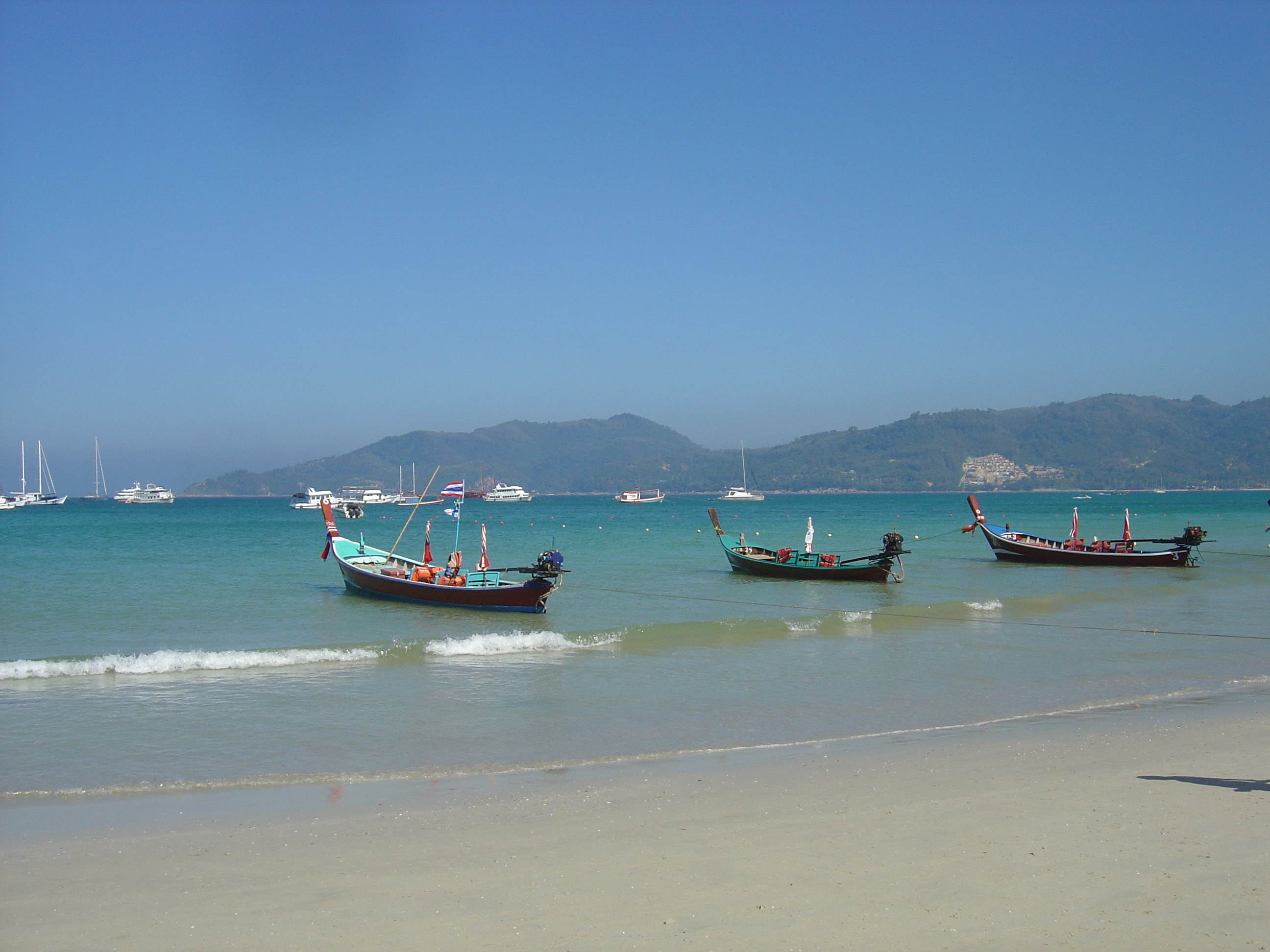 รูปถ่าย ไทย(Thailand) ภูเก็ต(Phuket) ป่าตอง(Patong) หาดทราย(Beach) 2005-12 76