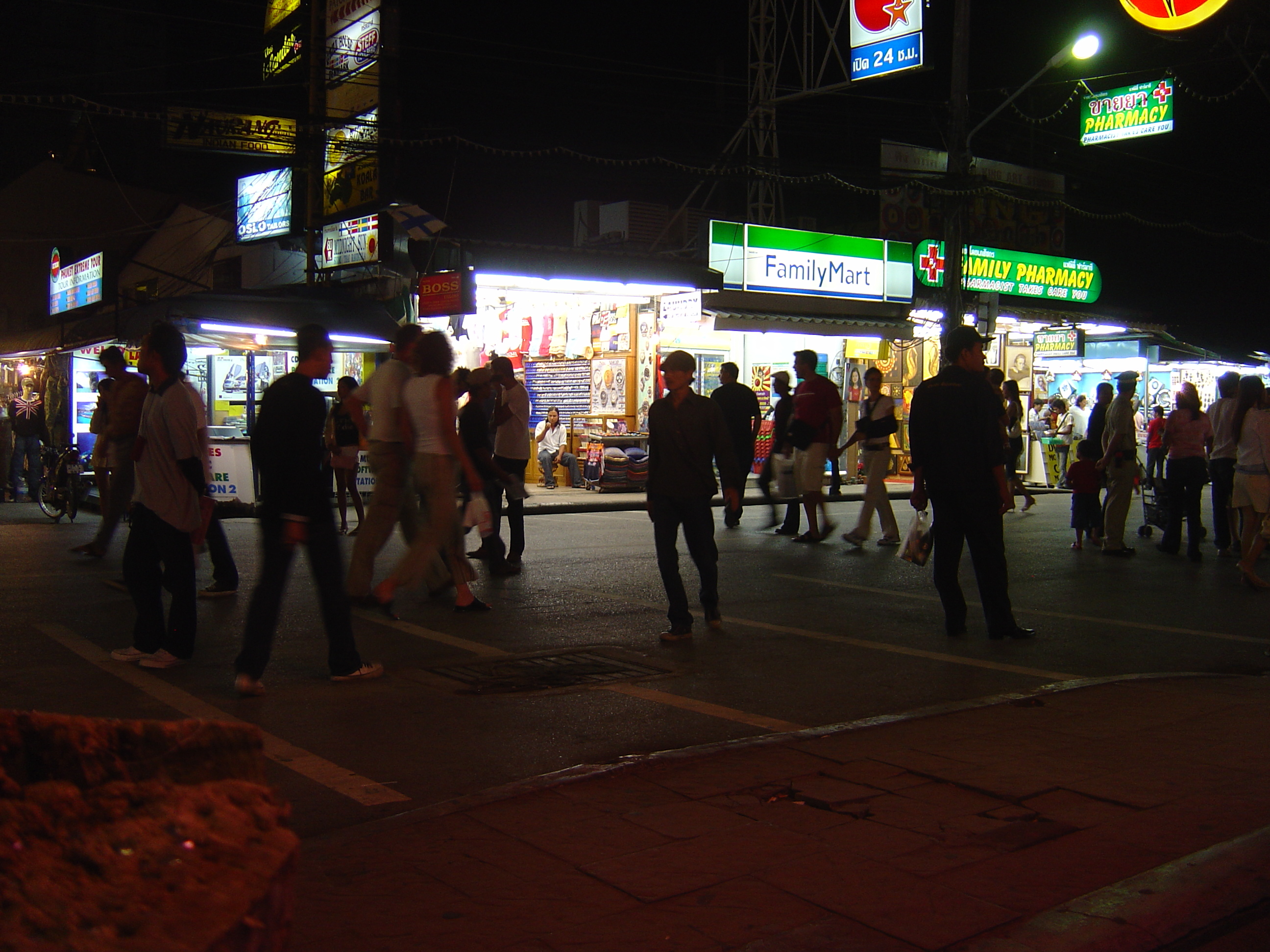 รูปถ่าย ไทย(Thailand) ภูเก็ต(Phuket) ป่าตอง(Patong) สีสันกลางคืน(night) 2005-12 16