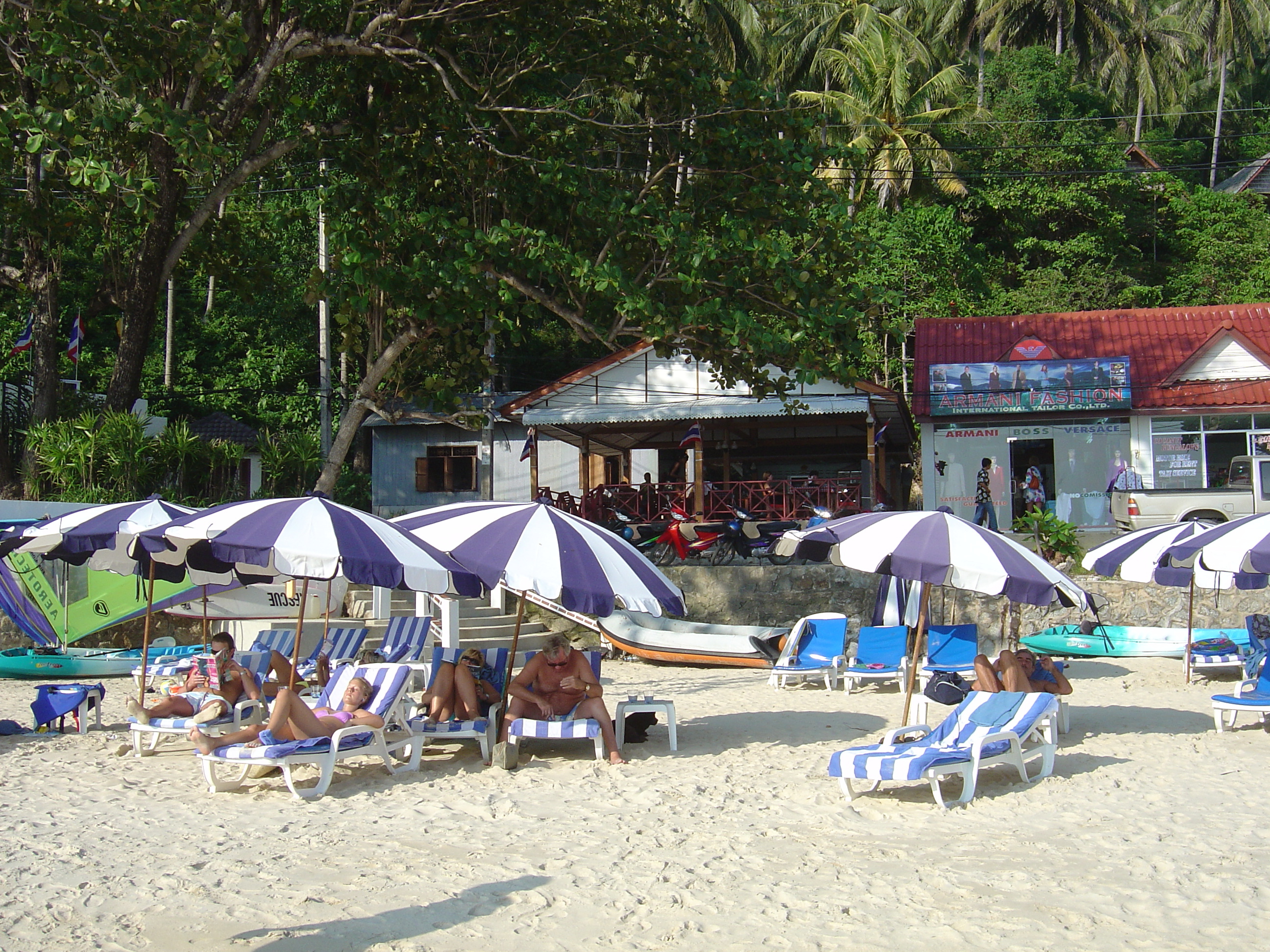 รูปถ่าย ไทย(Thailand) ภูเก็ต(Phuket) หาดในหาน(Nai Harn Beach) 2005-12 21