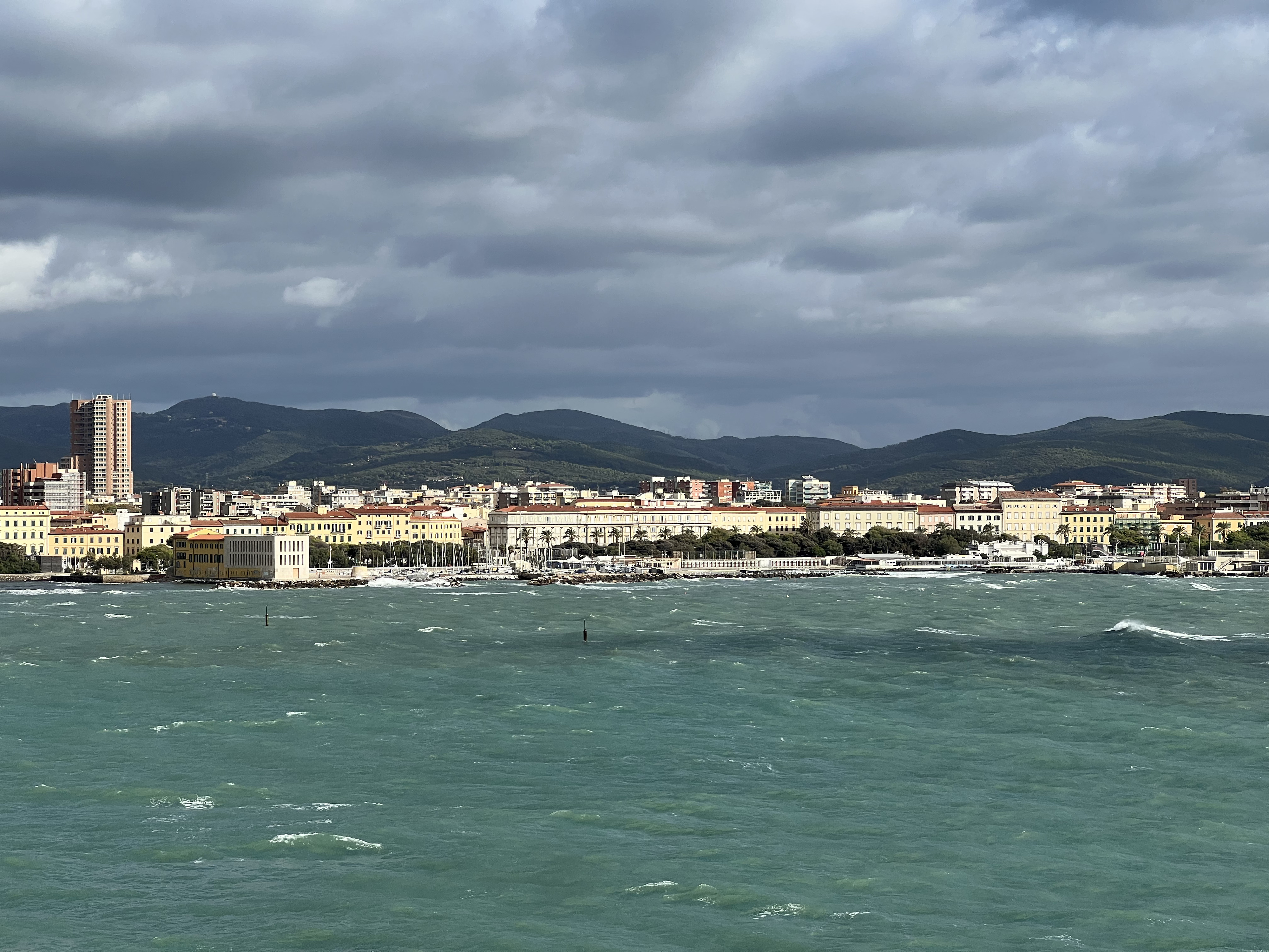 รูปถ่าย อิตาลี(Italy) ลีวอร์โน(Livorno) 2021-09 16