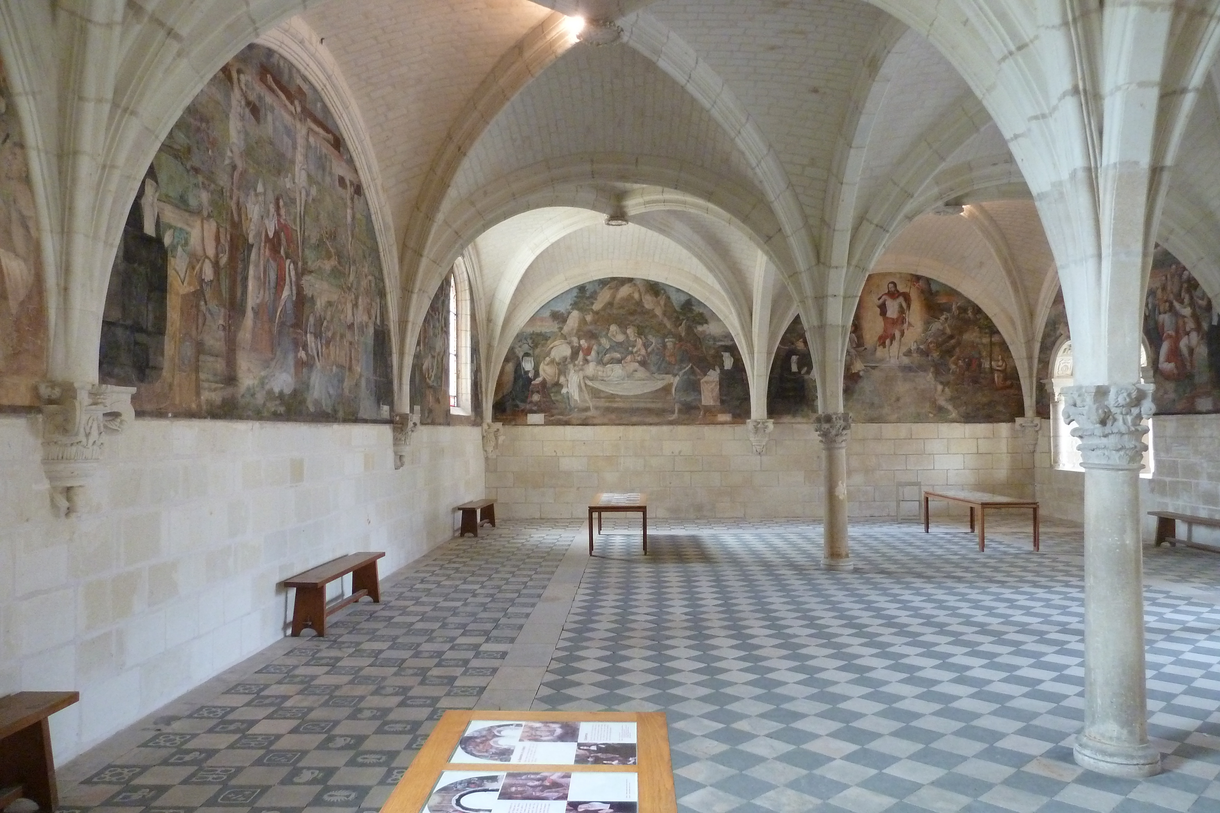 รูปถ่าย ฝรั่งเศส(France) ฟงเตอโวร์(Fontevraud) 2011-05 248