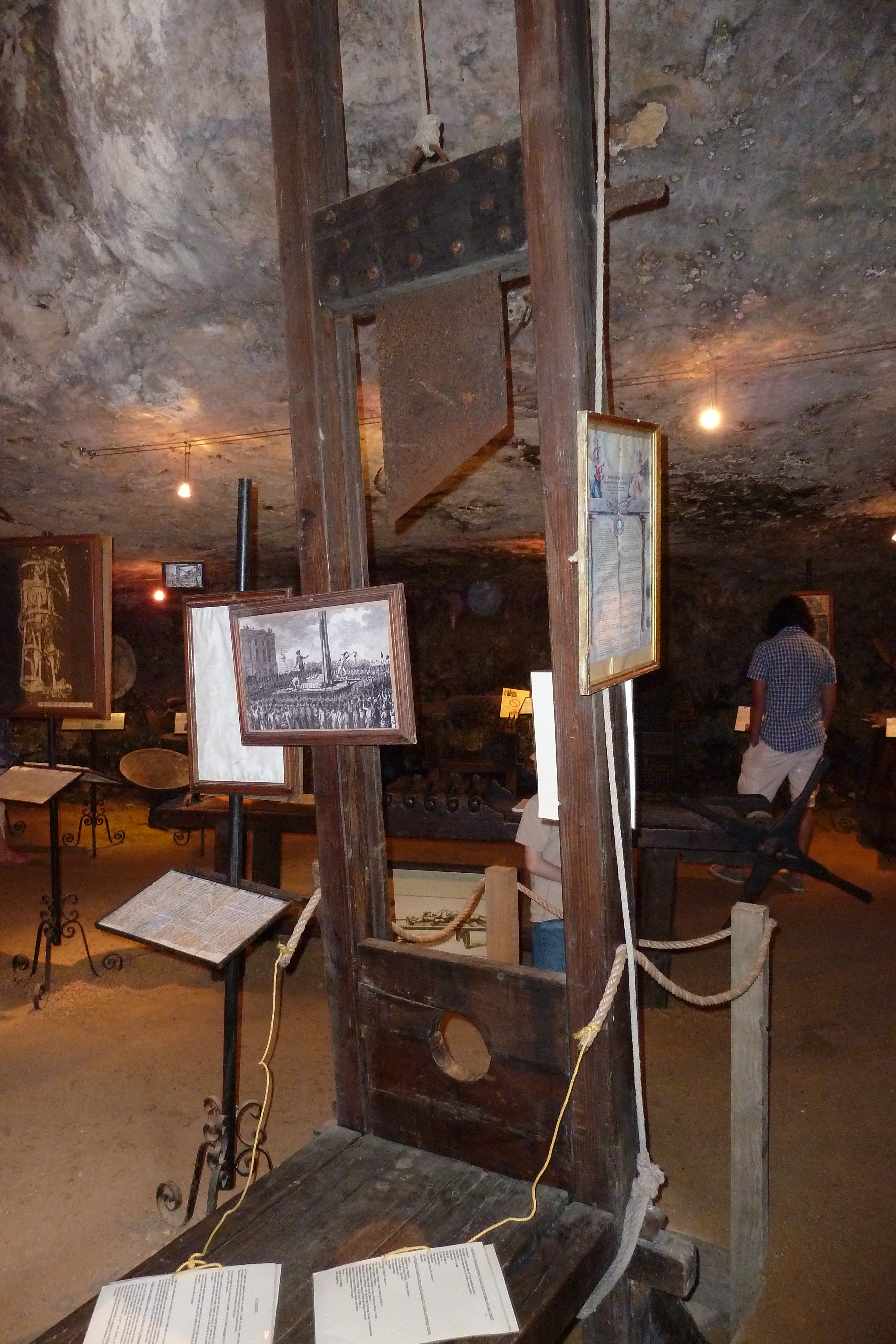 รูปถ่าย ฝรั่งเศส(France) บ้านป้อมเดอเรญัก(Maison Forte de Reignac) 2010-08 46