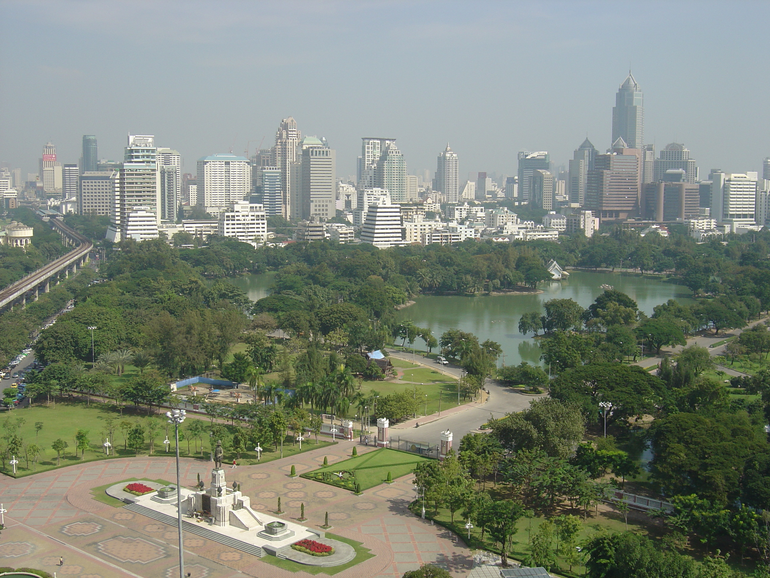 รูปถ่าย ไทย(Thailand) กรุงเทพมหานคร(Bangkok) โรงแรมดุสิตธานี(Dusit Tani Hotel) 2005-12 33