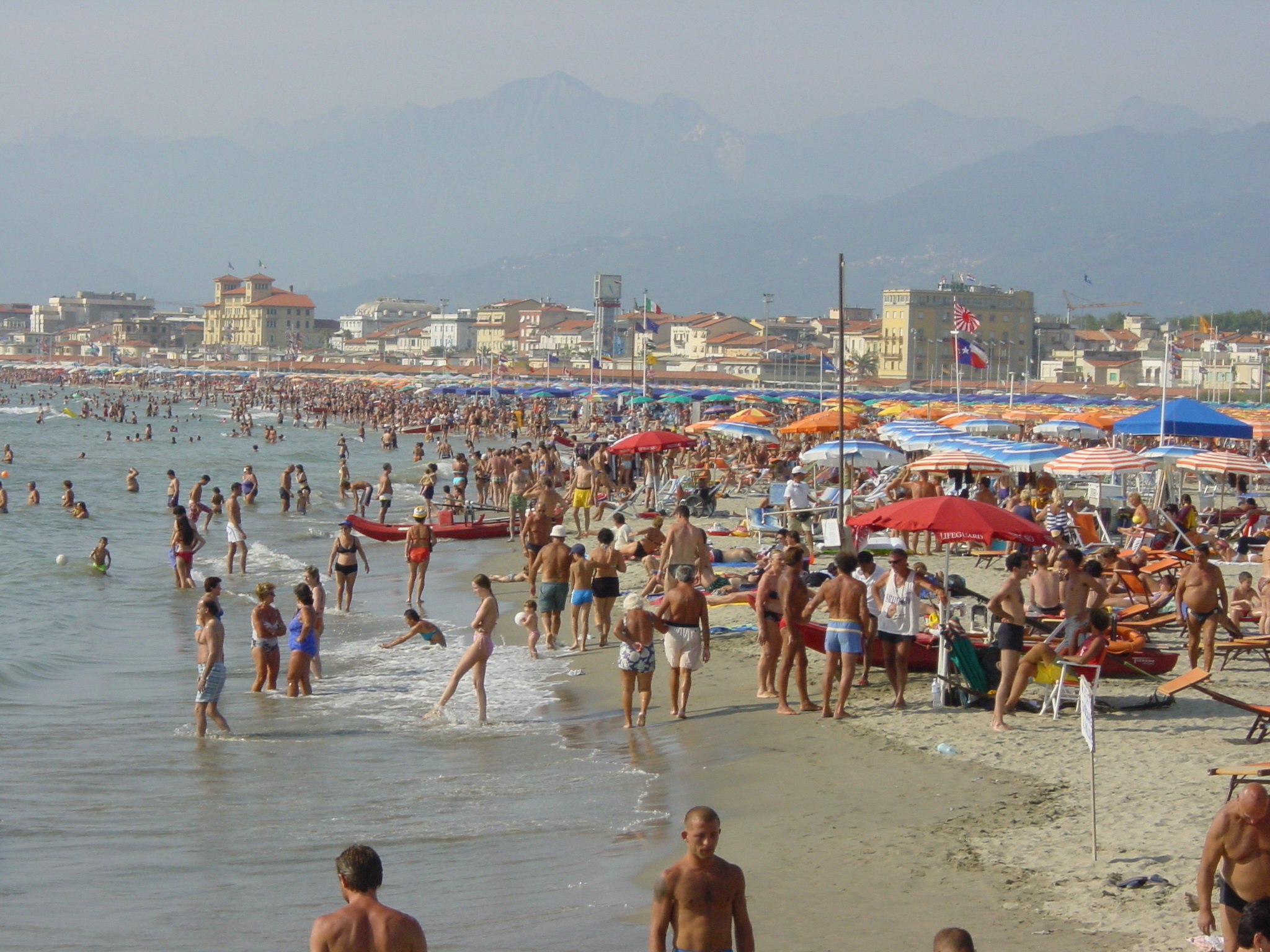 รูปถ่าย อิตาลี(Italy) เวียร์เรจิโอ(Viareggio) 2002-07 28