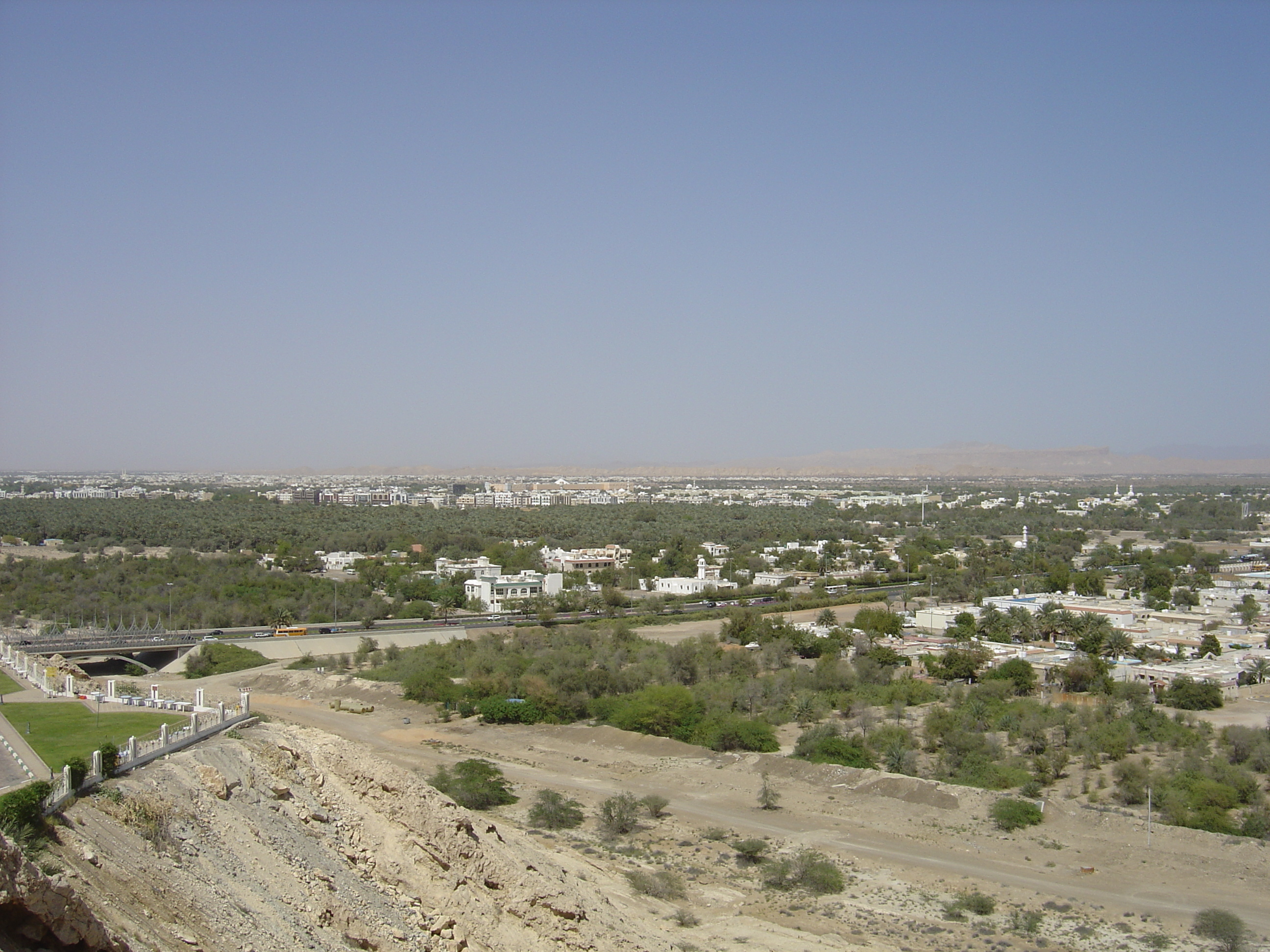 รูปถ่าย สหรัฐอาหรับเอมิเรตส์(United Arab Emirates) อาเลอิน(Al Ain) 2005-03 83