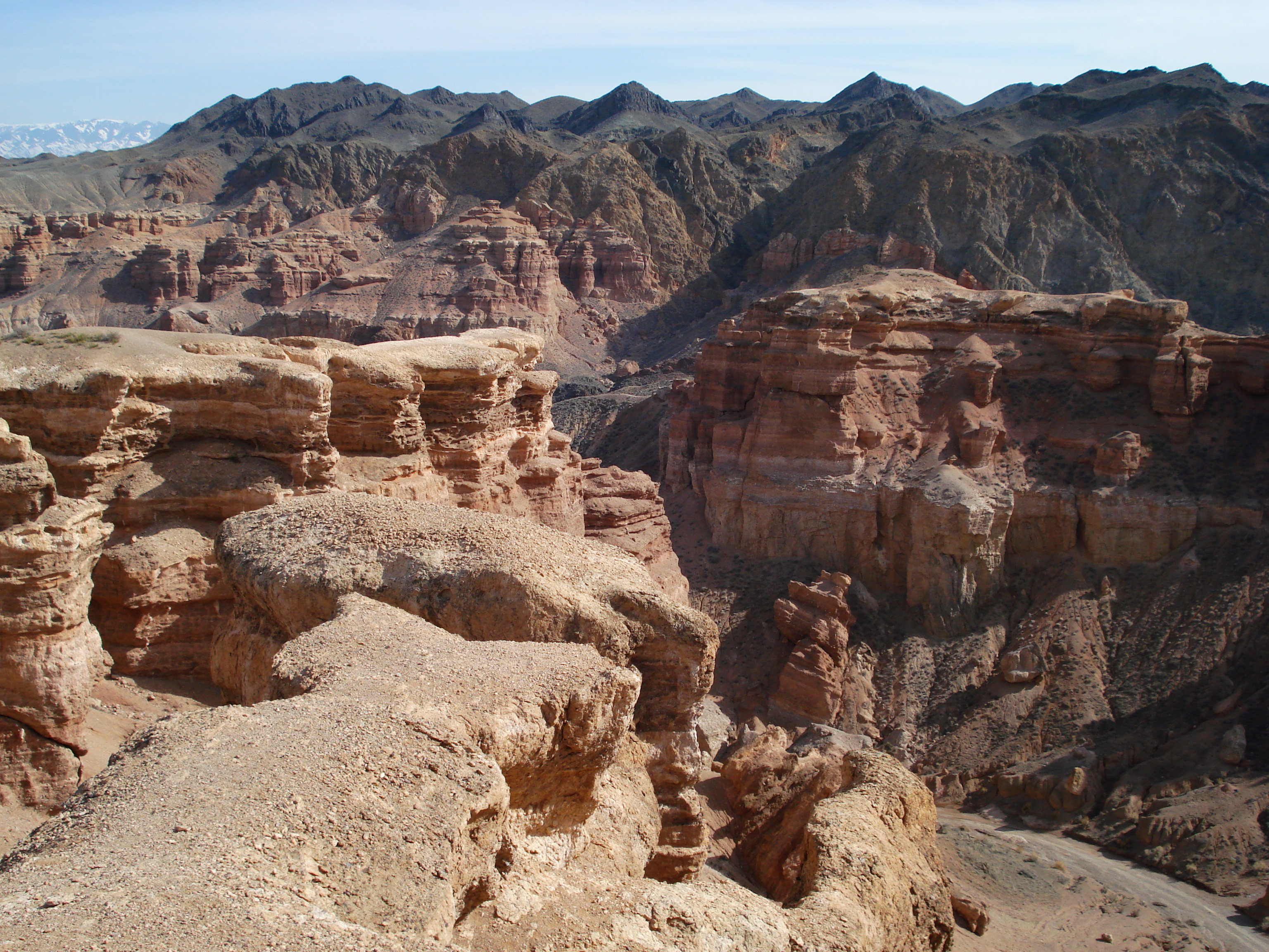 รูปถ่าย คาซัคสถาน(Kazakhstan) หุบผาชารึน(Charyn Canyon) 2007-03 42