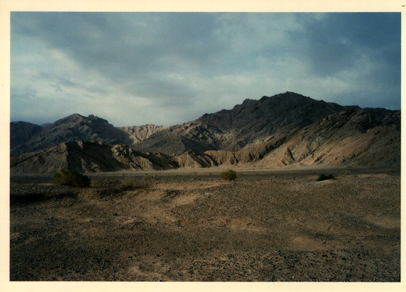 รูปถ่าย ทิเบต(Tibet) ถนนจากกูลมูทไปลาซา(Road Golmut to Lhasa) 1994-07 6