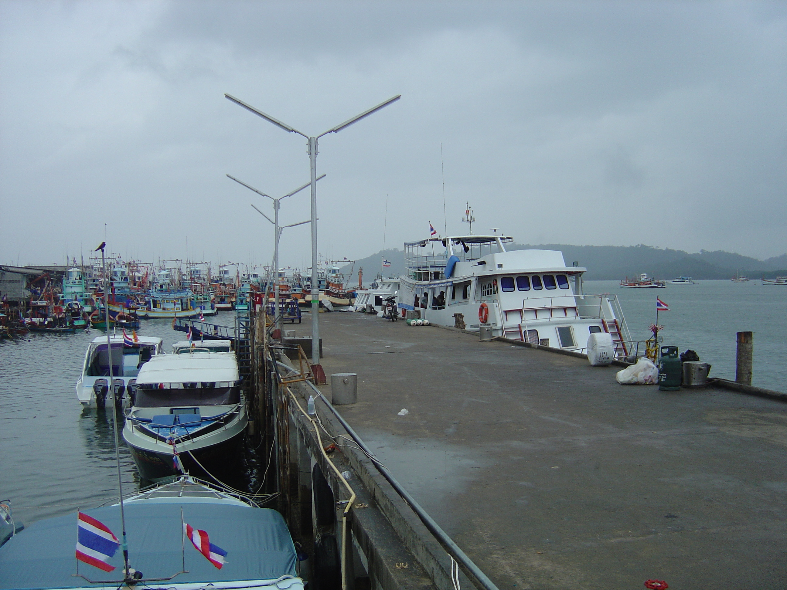 รูปถ่าย ไทย(Thailand) เขาหลัก(Khao Lak) บ้านทับละมุ(Ban Tap Lamu) 2005-12 2
