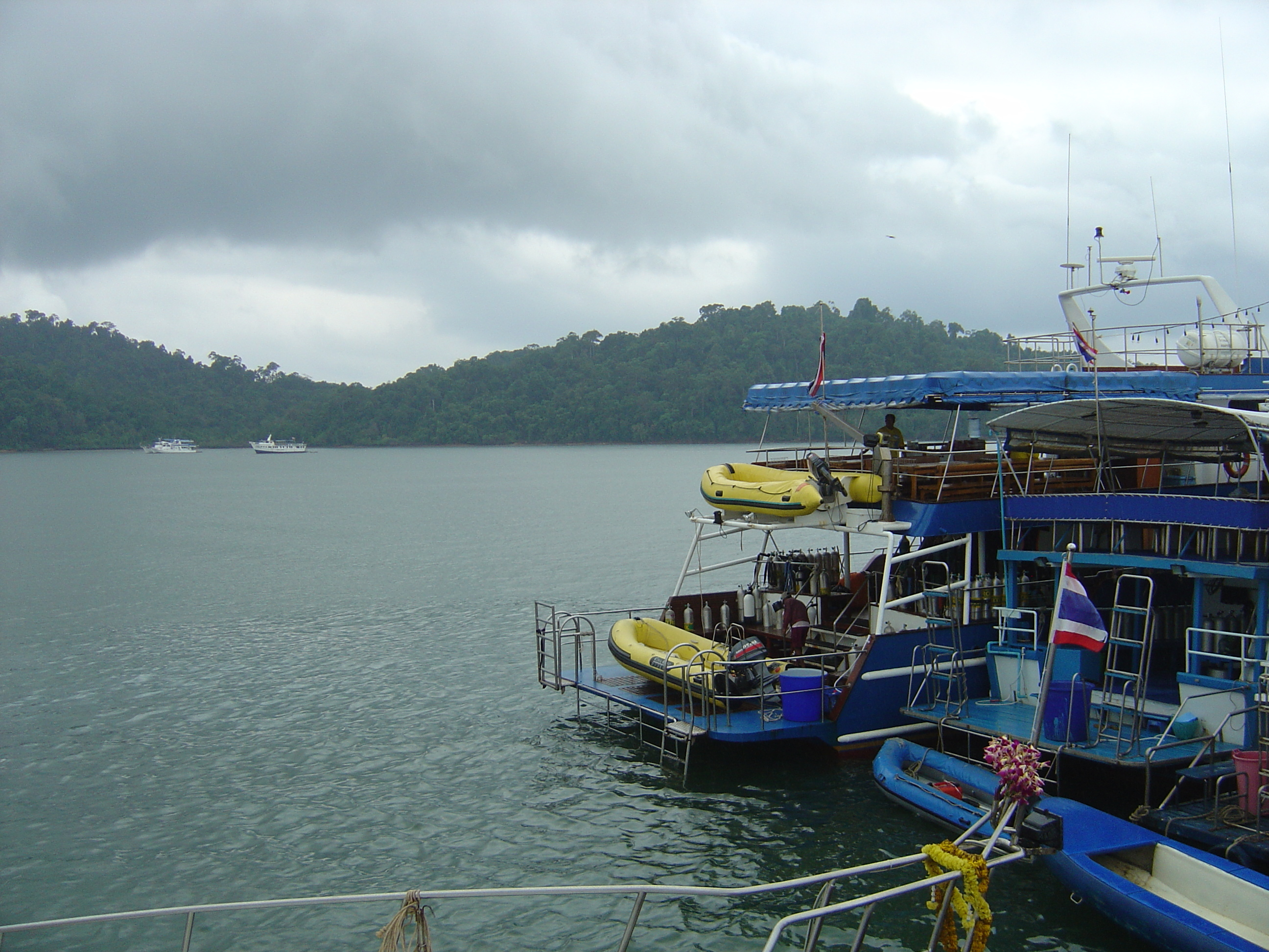 รูปถ่าย ไทย(Thailand) เขาหลัก(Khao Lak) บ้านทับละมุ(Ban Tap Lamu) 2005-12 4