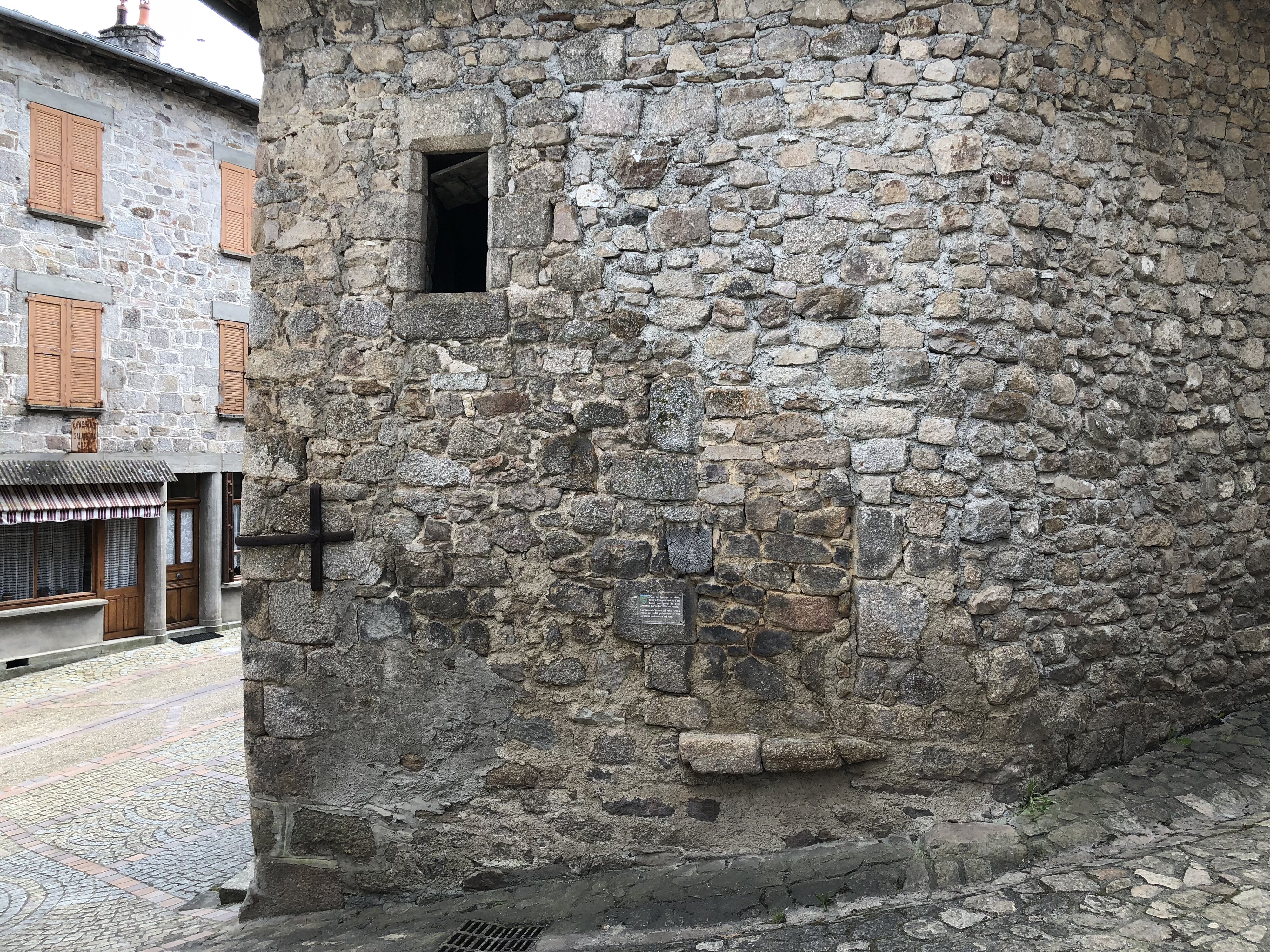 รูปถ่าย ฝรั่งเศส(France) มาร์กอแลส(Marcoles) 2018-04 10