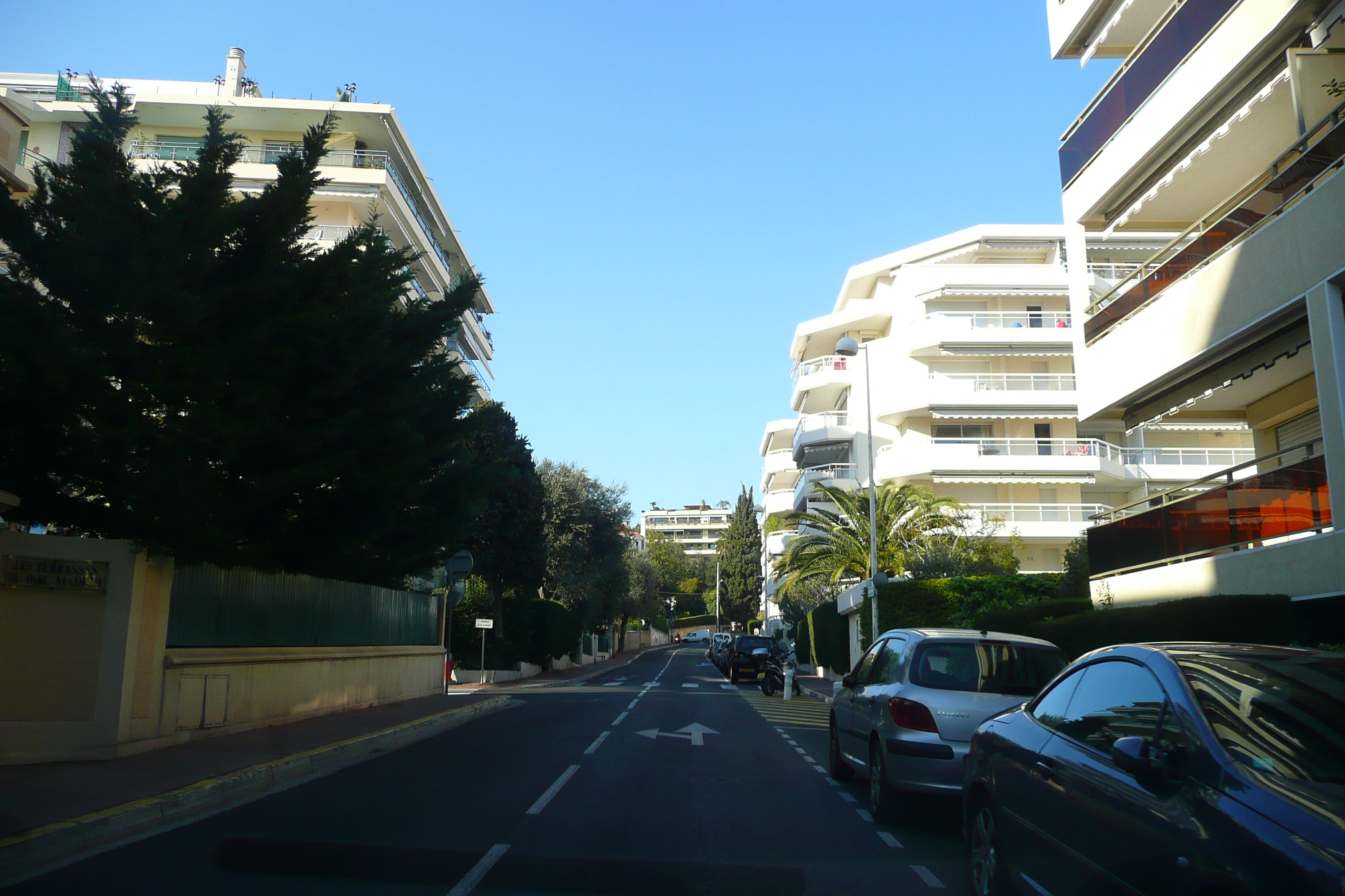 รูปถ่าย ฝรั่งเศส(France) คานส์(Cannes) ถนนเดอเลแร็ง(Avenue de Lerins) 2008-03 5