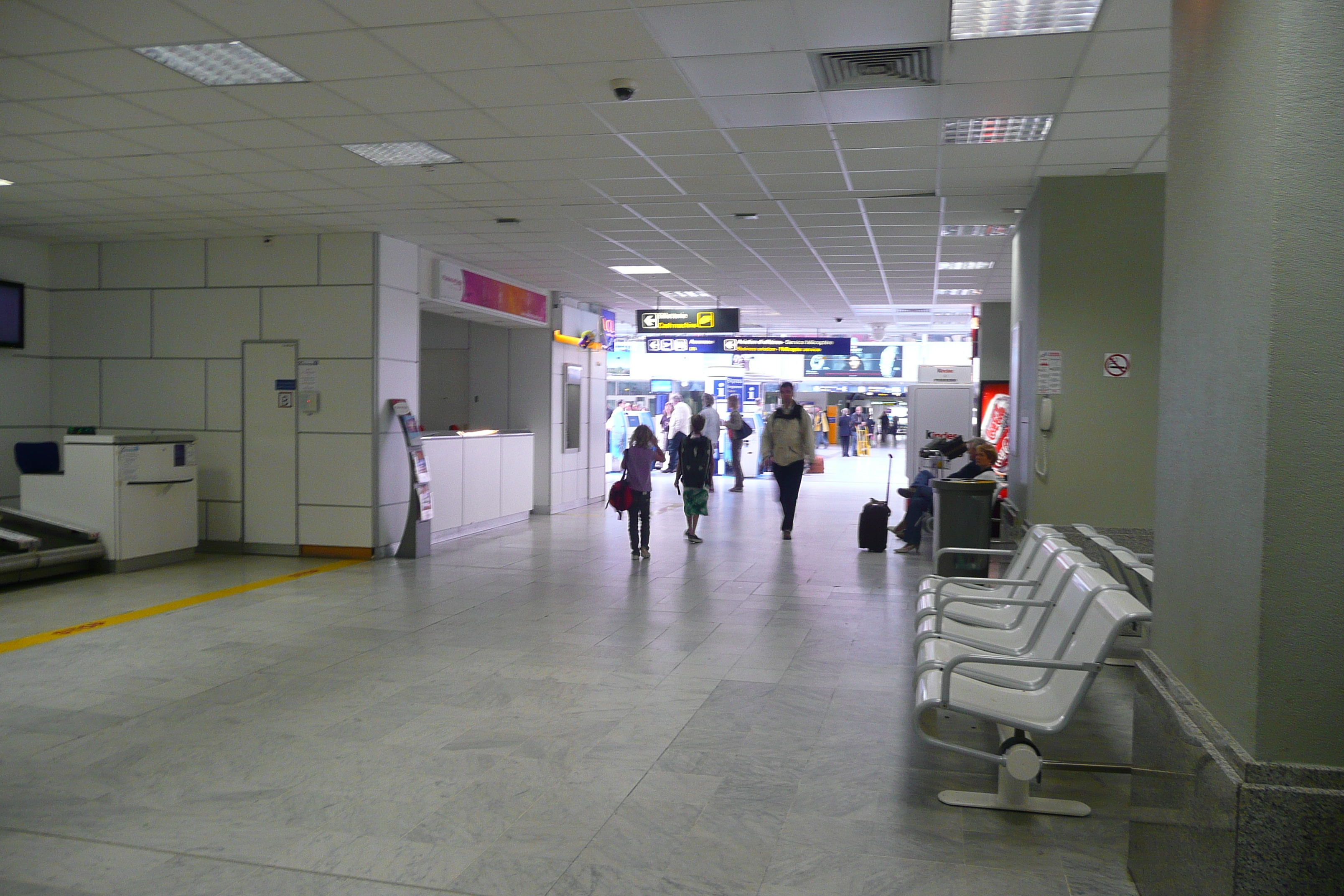 รูปถ่าย ฝรั่งเศส(France) ท่าอากาศยานนีซ(Nice Airport) 2008-04 25