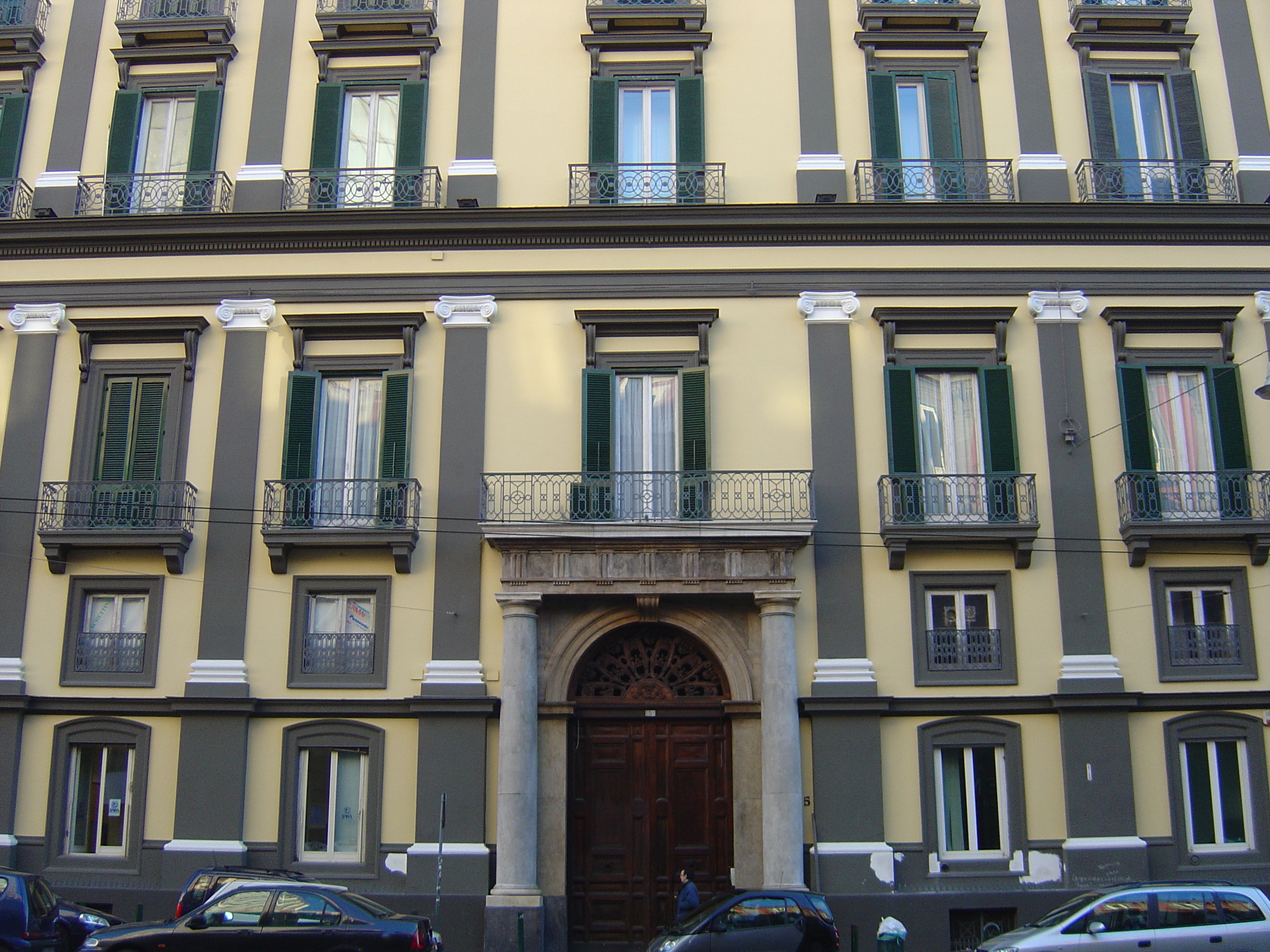 รูปถ่าย อิตาลี(Italy) นาโปลี(Naples) 2004-11 15
