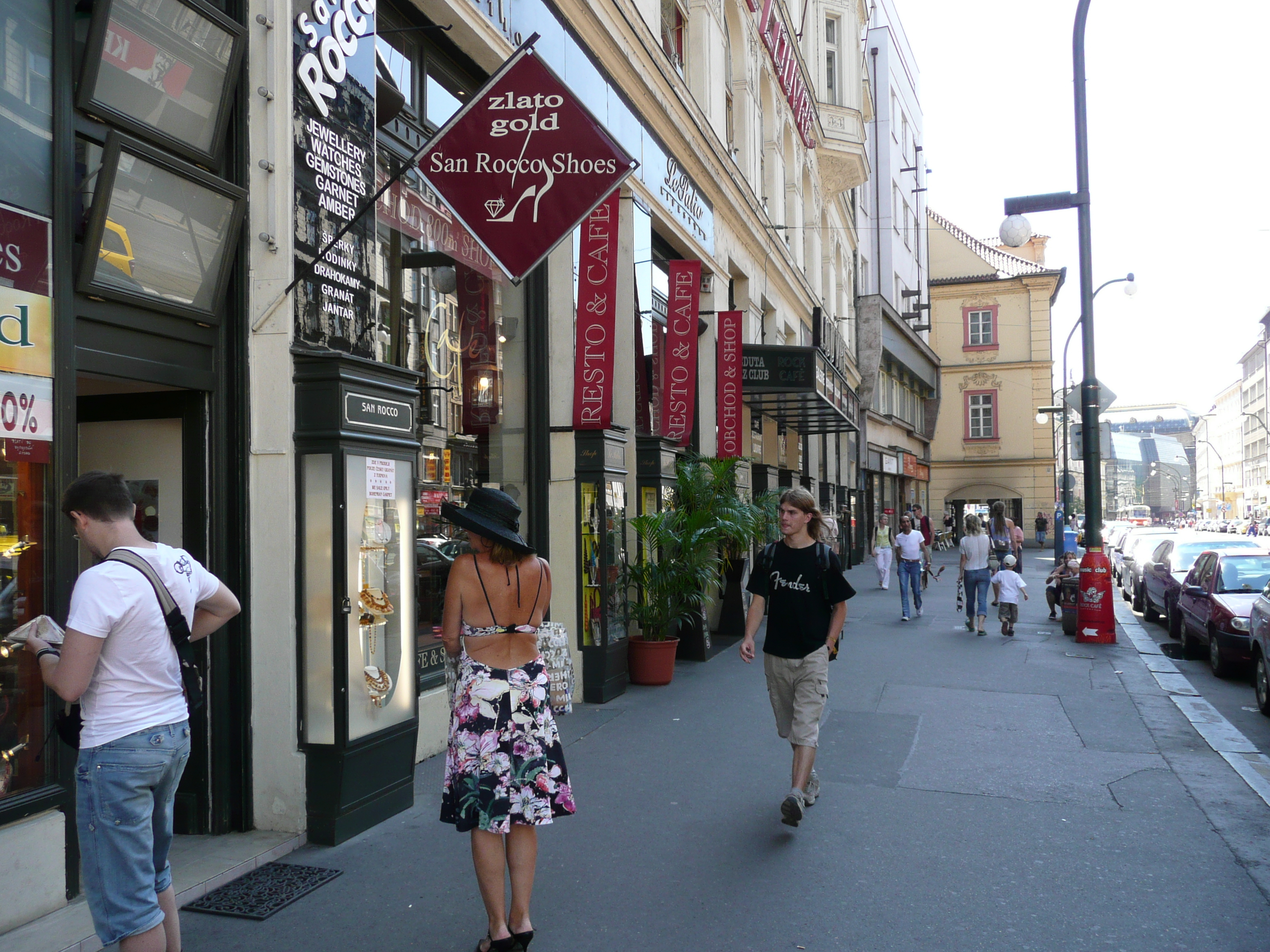 รูปถ่าย สาธารณรัฐเช็ก(Czech Republic) ปราก(Prague) นาโรดนี(Narodni) 2007-07 11